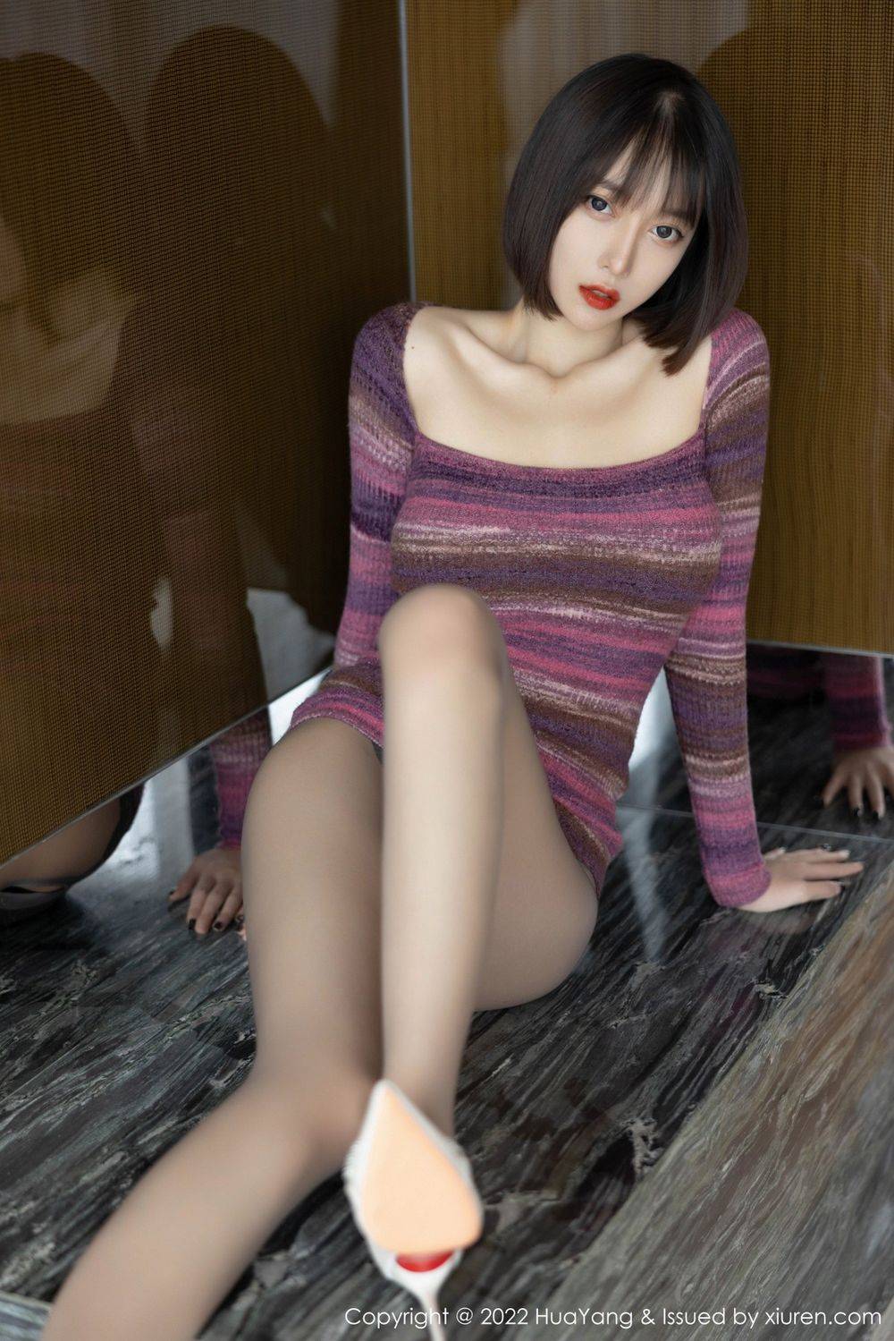 HuaYang花漾丽质美人玥儿玥er条纹连衣裙黑丝系列性感写真-16