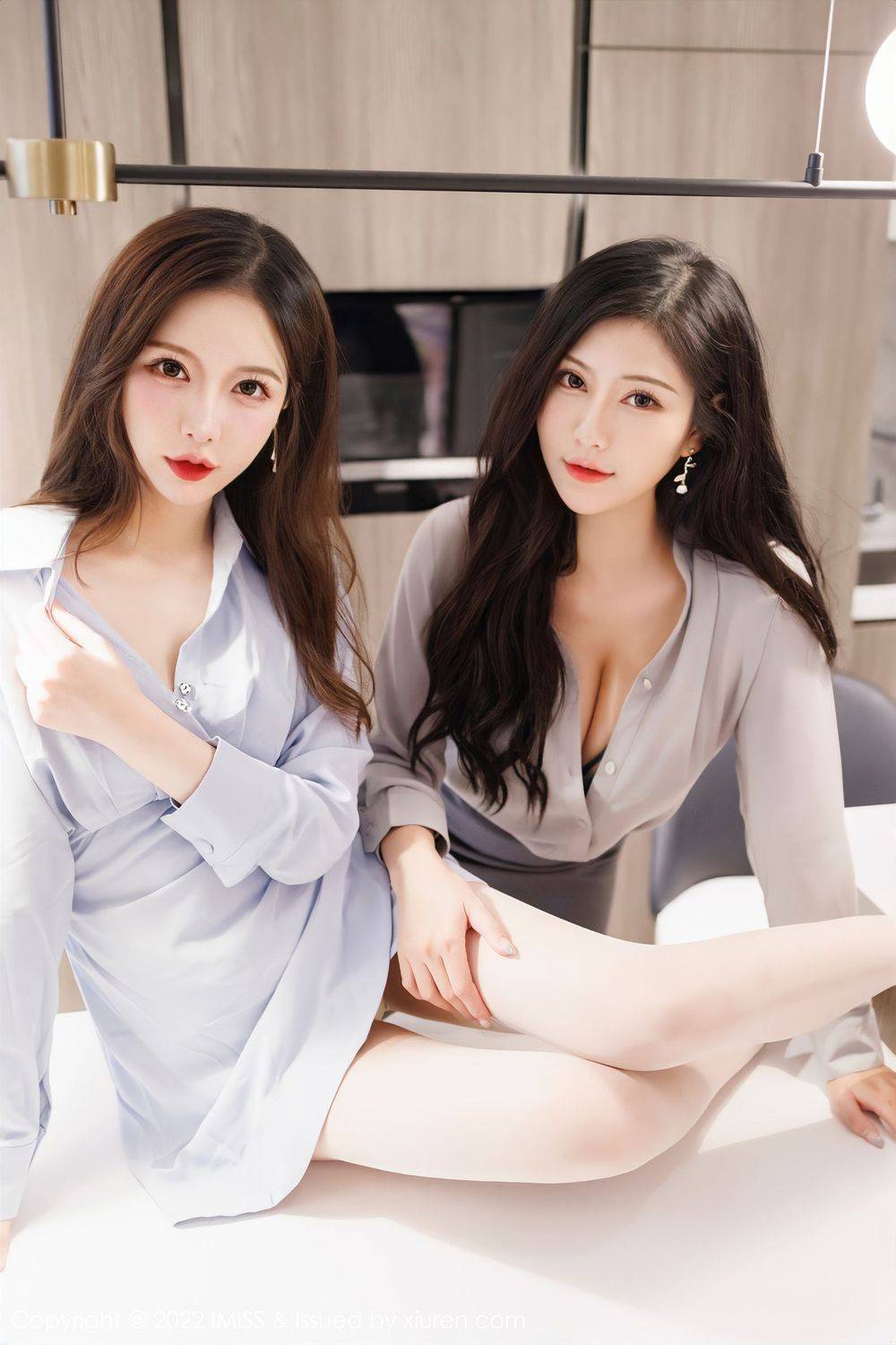 爱蜜社性感姐妹花Lavinia肉肉&LindaLinda白丝与OL系列写真-18