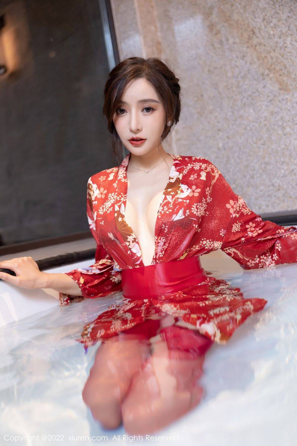 秀人网性感女神王馨瑶yanni日式和服搭配红色丝袜撩人写真-4