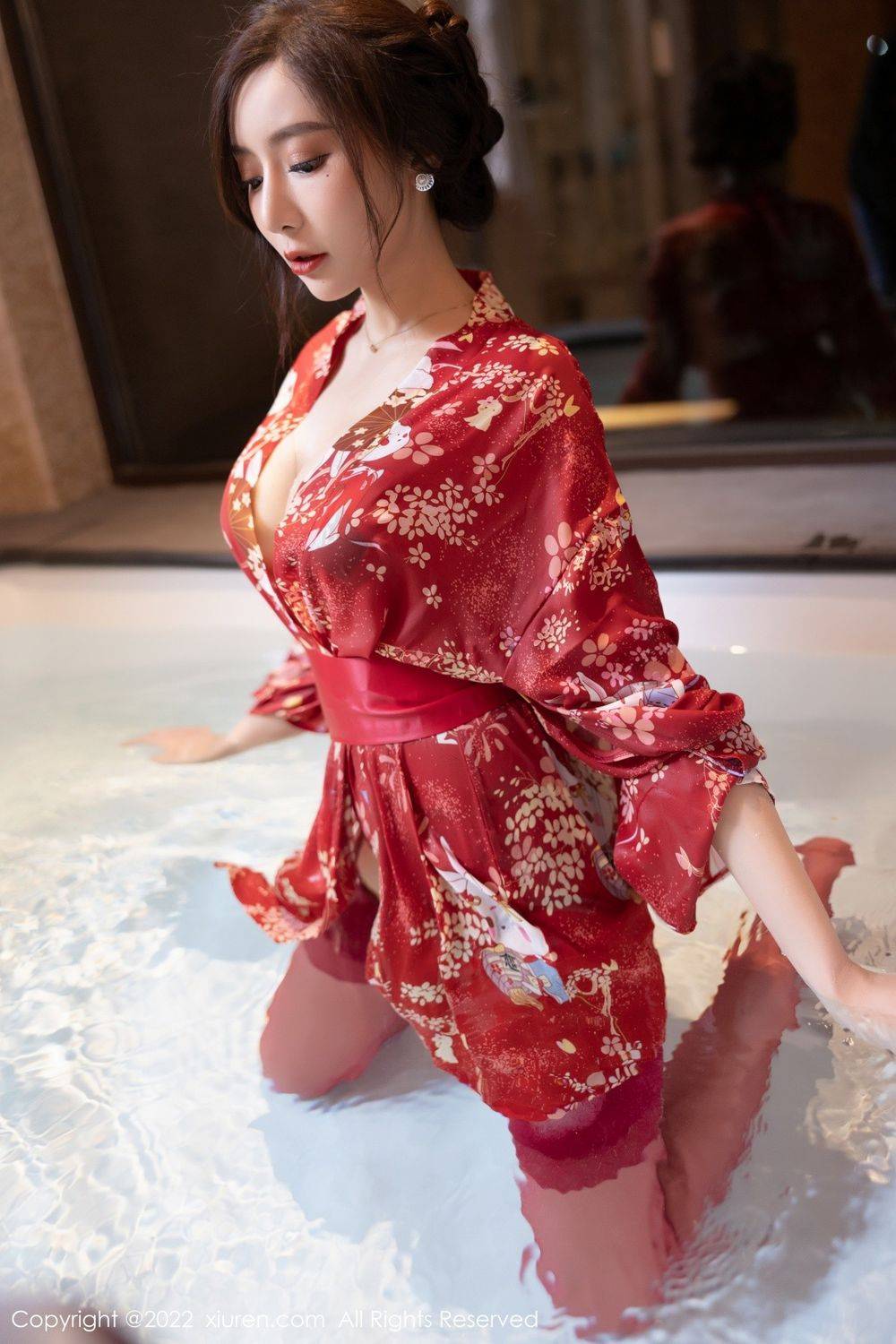 秀人网性感女神王馨瑶yanni日式和服搭配红色丝袜撩人写真-5