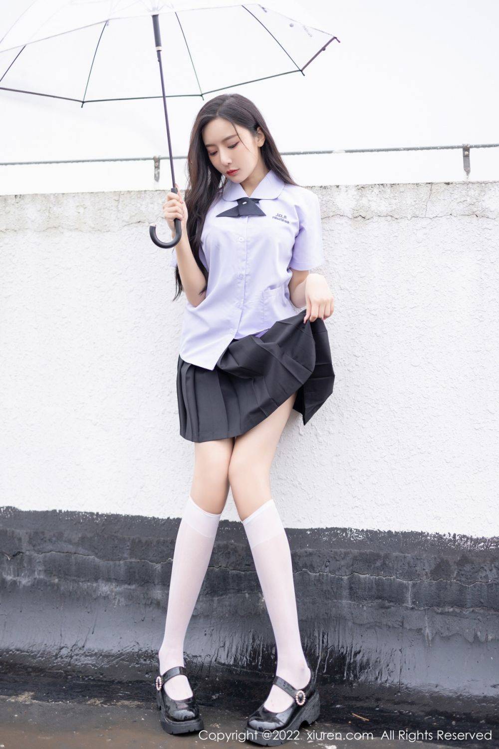 秀人网性感女神王馨瑶yanni端庄气质搭配黑色短裙制服写真-7