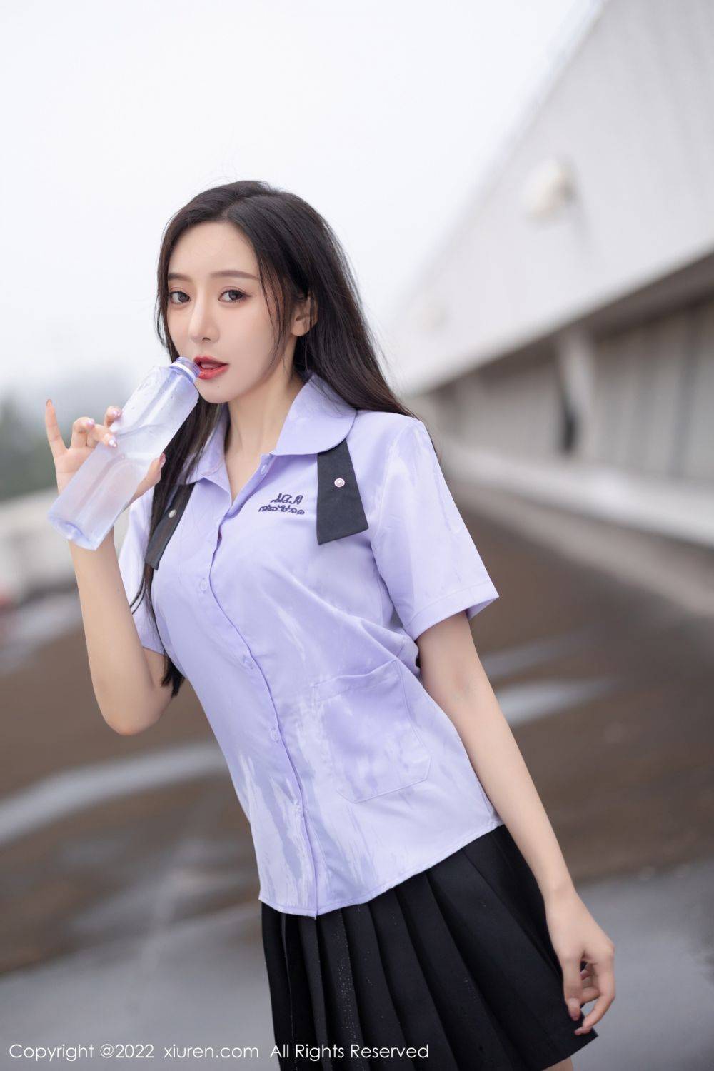 秀人网性感女神王馨瑶yanni端庄气质搭配黑色短裙制服写真-22