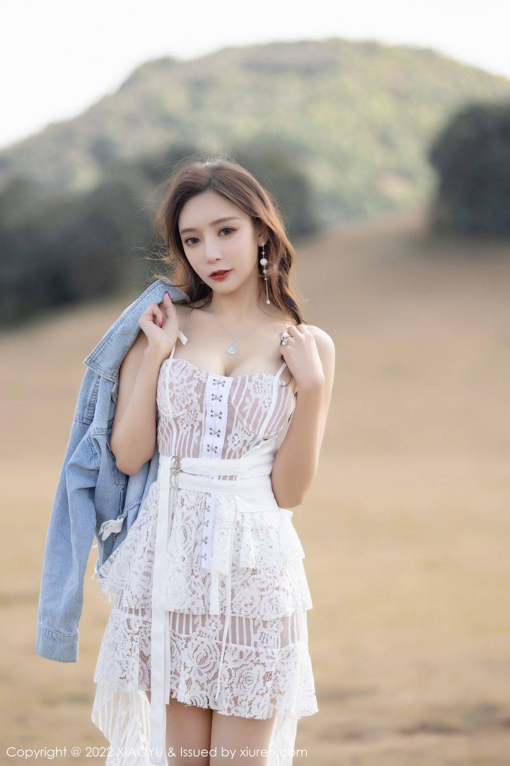 语画界性感女神王馨瑶yanni淡粉色华衣薄施粉黛云南心愿旅拍-9