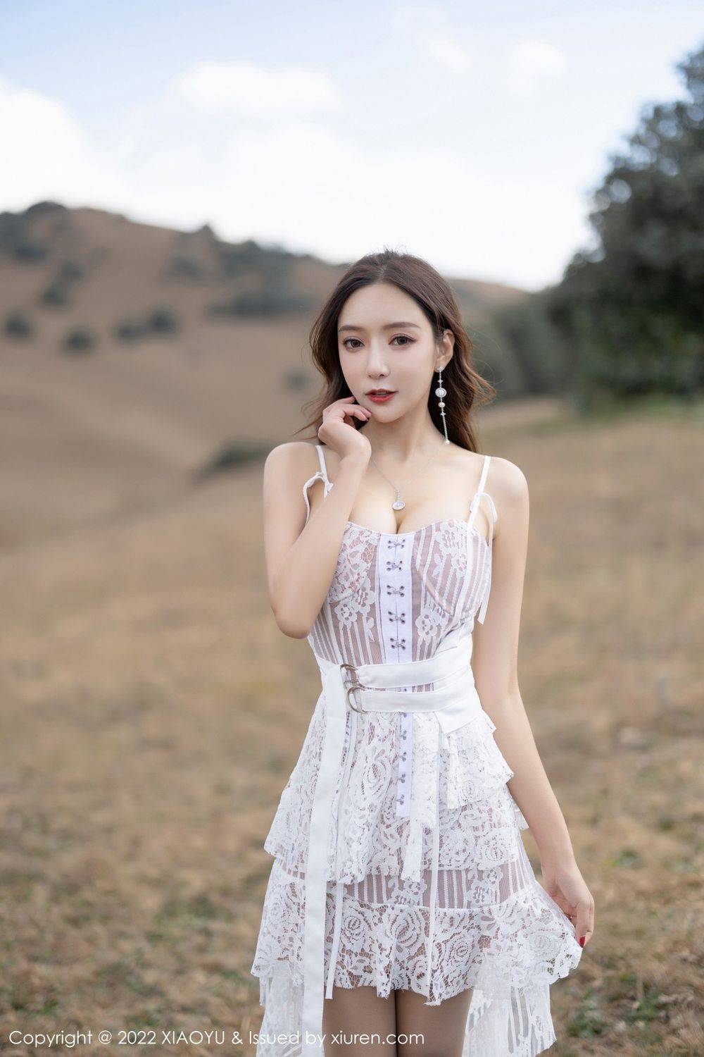 语画界性感女神王馨瑶yanni淡粉色华衣薄施粉黛云南心愿旅拍-12