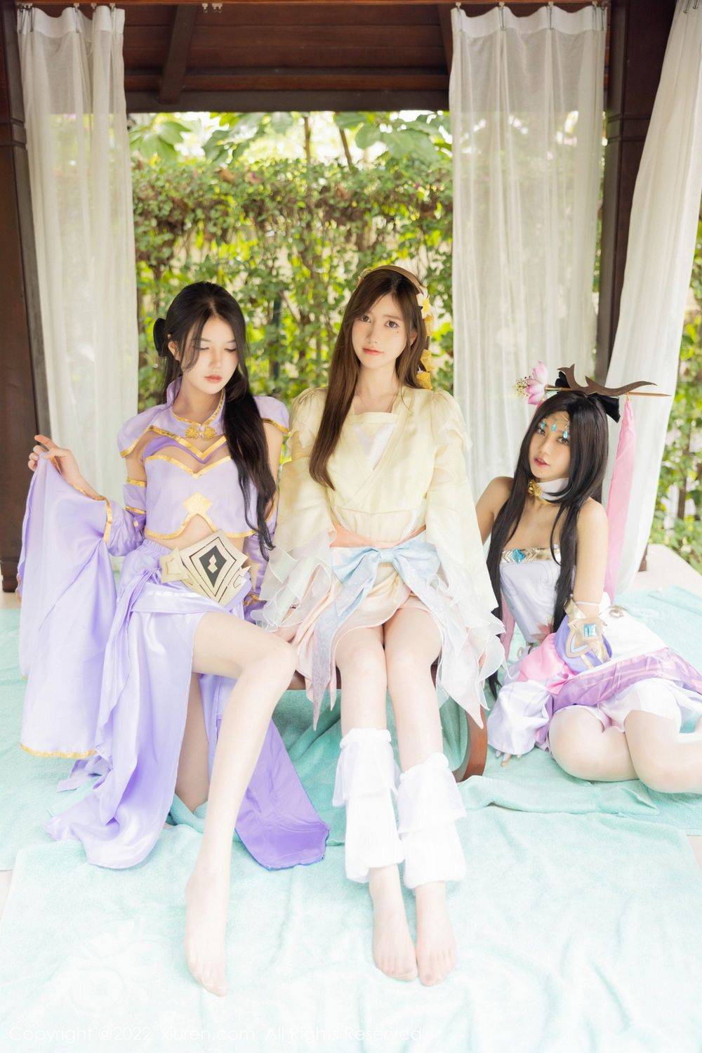 秀人网性感姐妹花绮里嘉ula角色扮演合拍系列珠三角旅拍