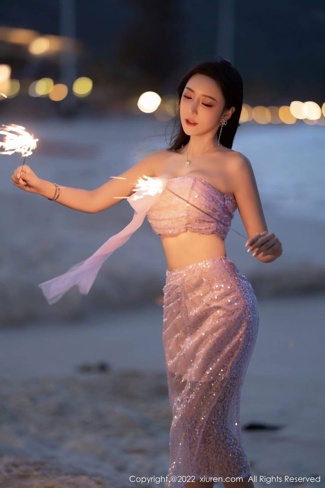 秀人网性感女神王馨瑶yanni海边沙滩和酒店双场景厦门旅拍-14