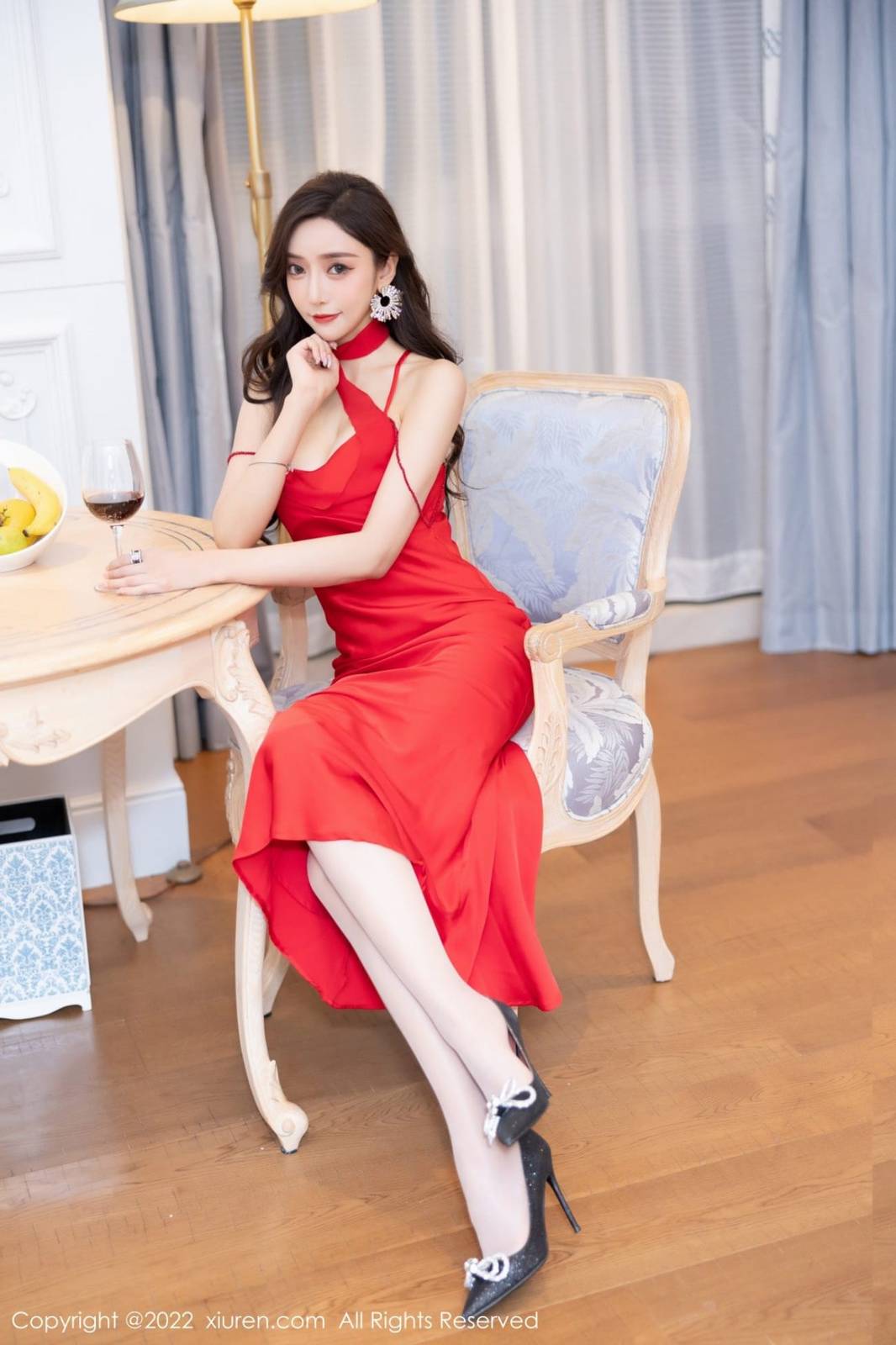 秀人网性感女神王馨瑶yanni红色礼裙搭配原色丝袜气质写真-14