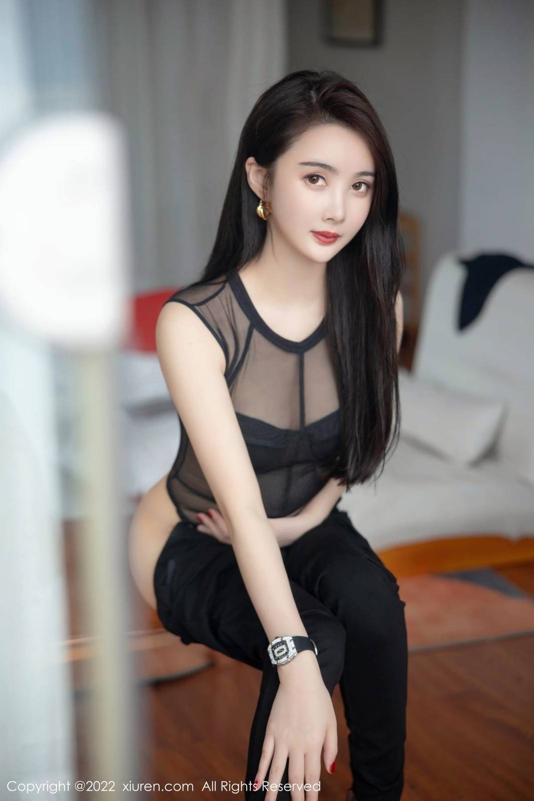 秀人网美女模特summer宝宝黑色服饰搭配黑色长裤性感写真-24