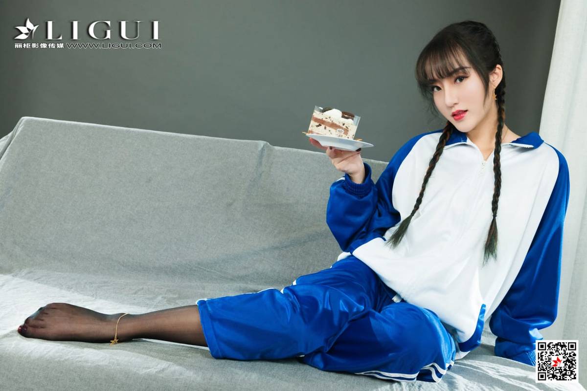 Ligui丽柜网络丽人汐汐校服装扮黑丝美腿内衣系列写真-2