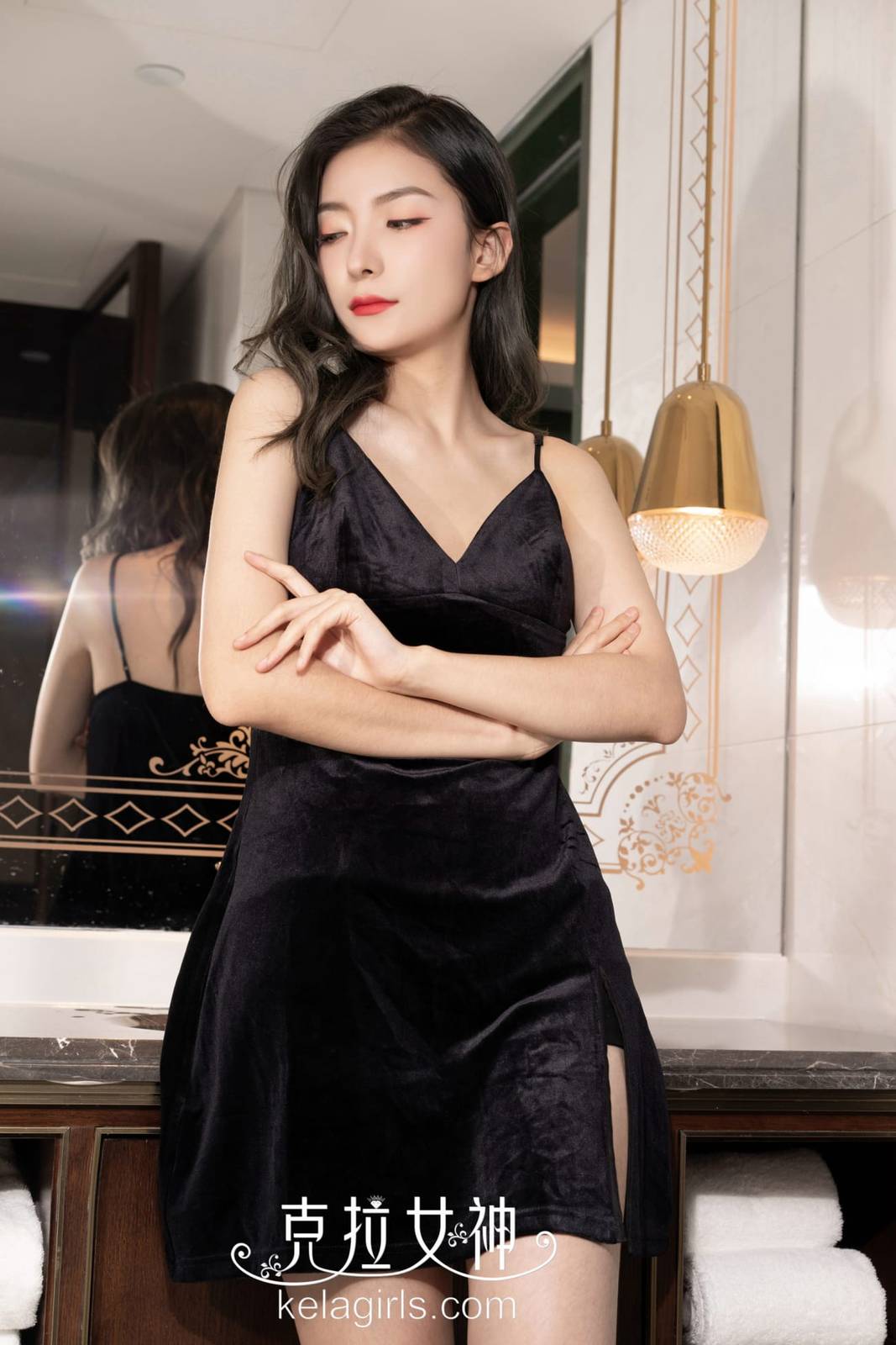 Kelagirls克拉苏展黑色吊带长裙烈焰红唇系列浴室写真-13