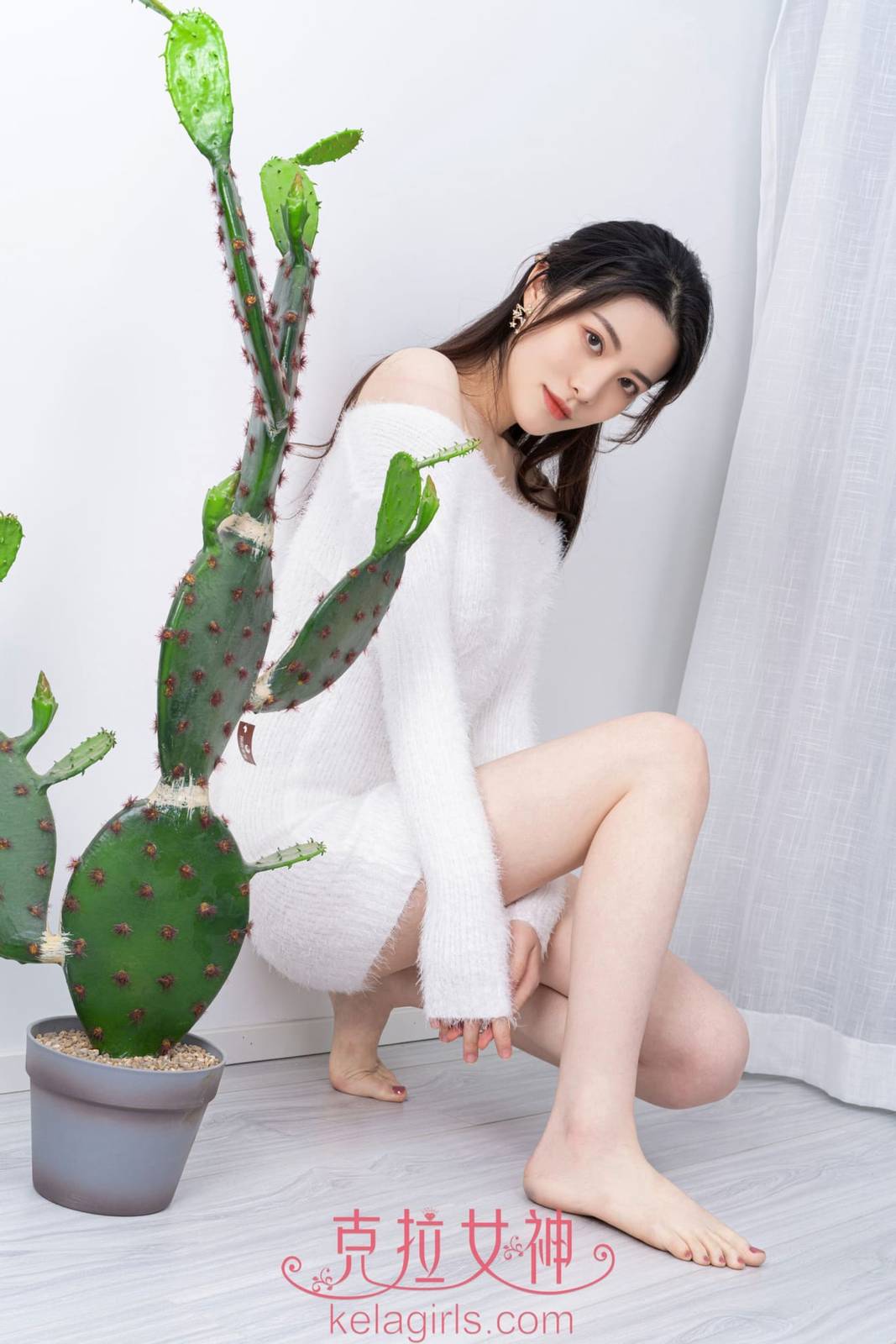 Kelagirls克拉女神百琳露肩毛衣短裙如花似玉主题写真-19