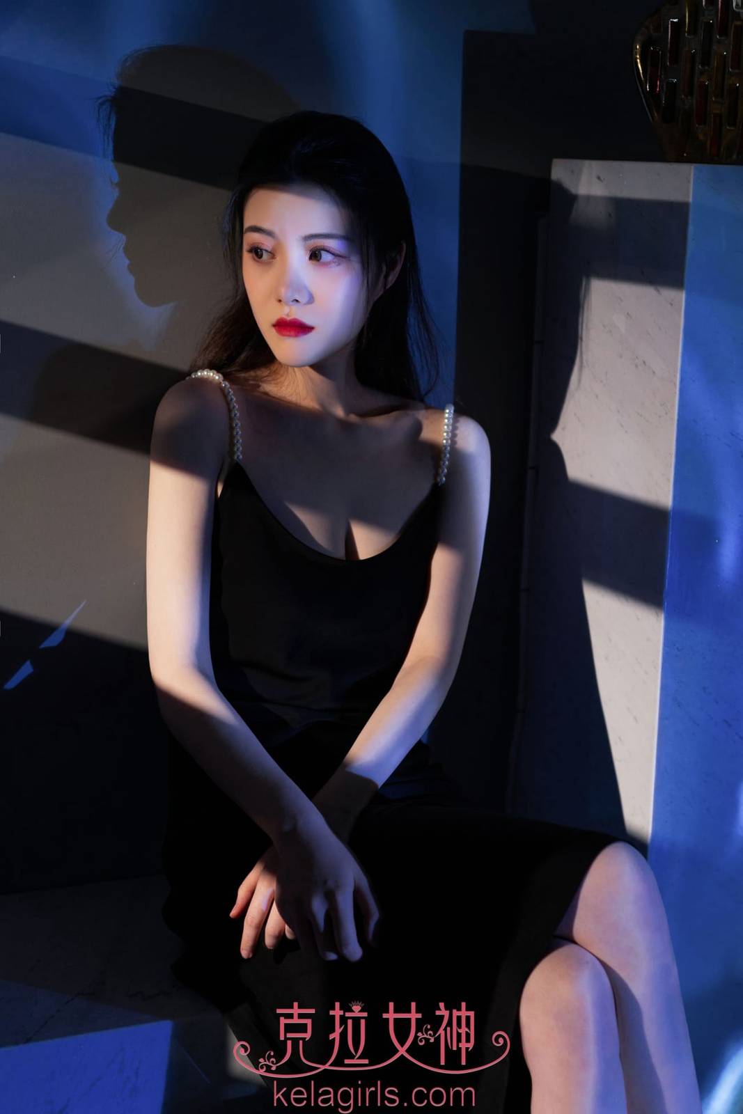 Kelagirls克拉女神百琳露肩毛衣短裙如花似玉主题写真-26