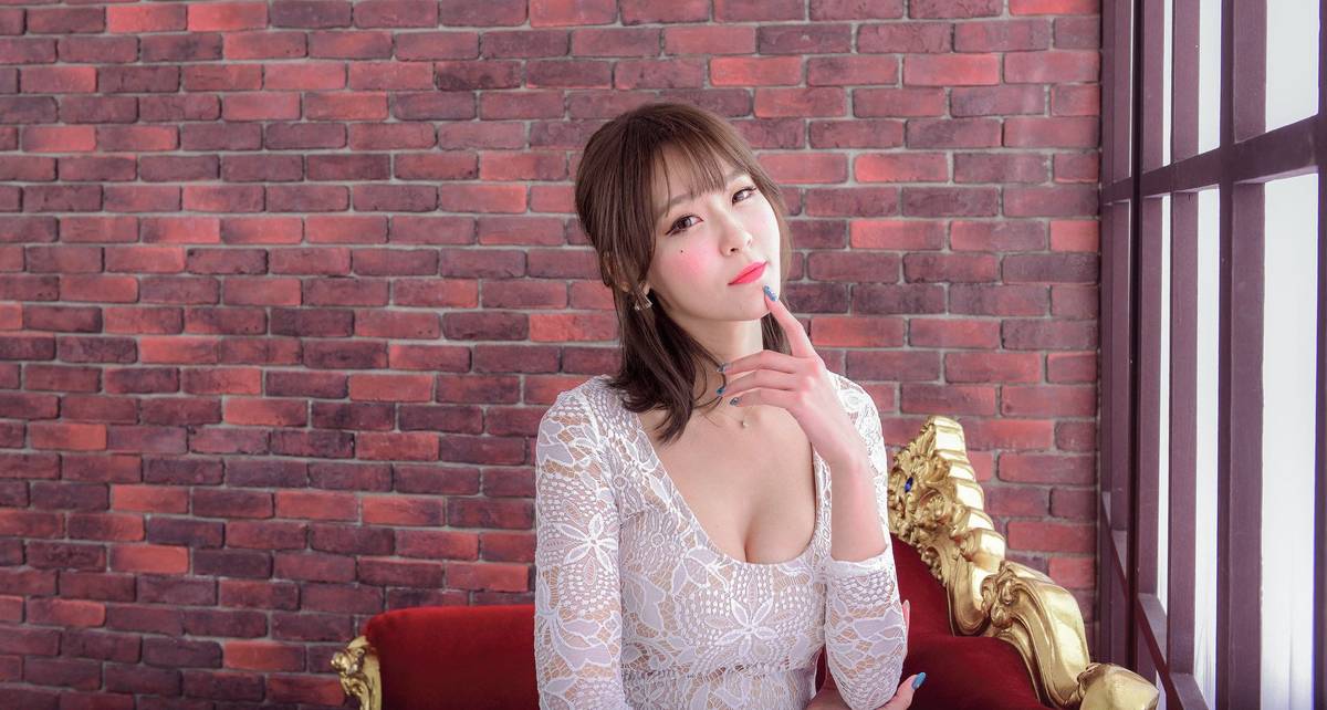 台湾正妹Winnie小雪/庄咏惠多套服饰搭配修长美腿性感写真-58