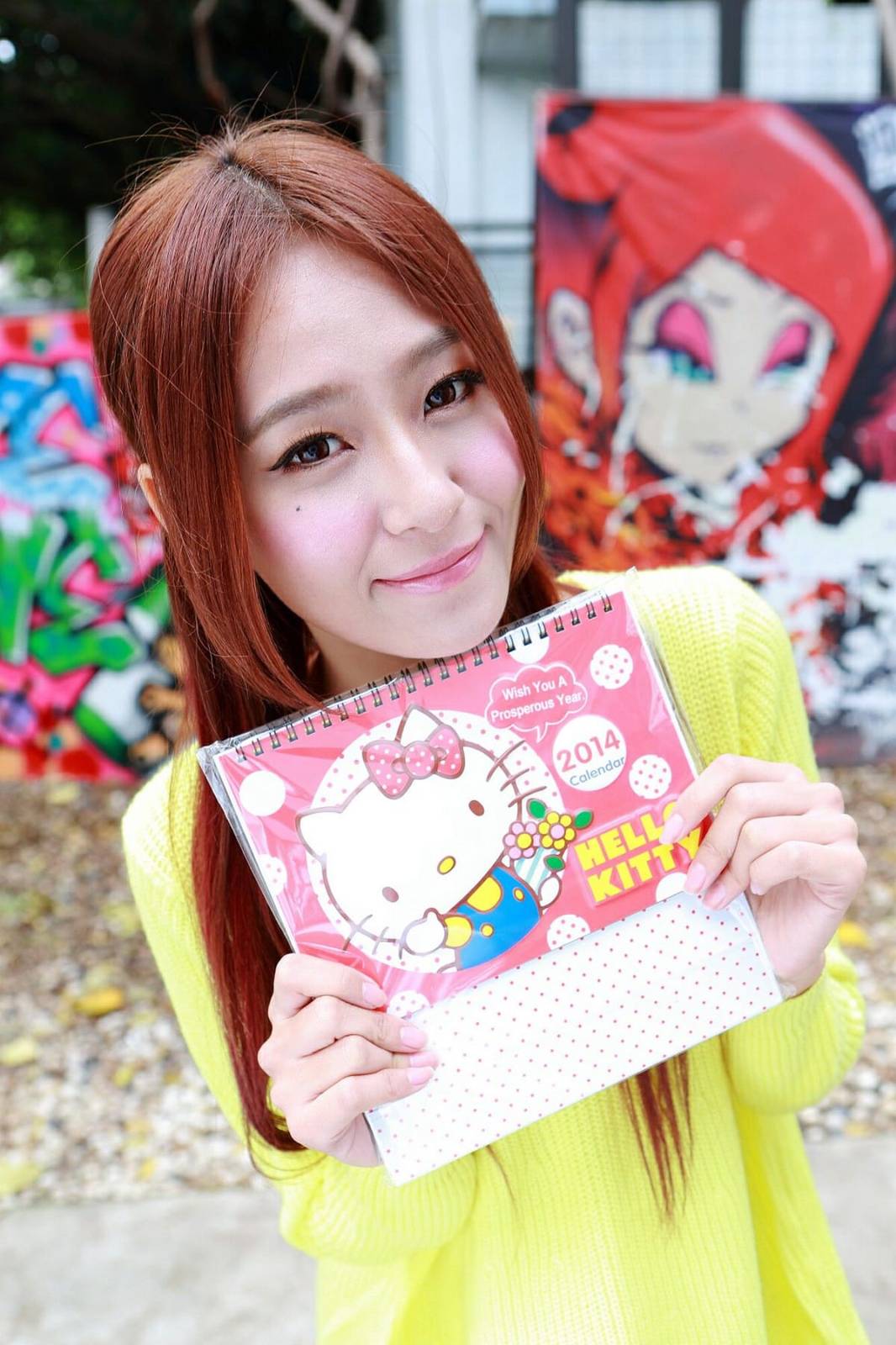 台湾正妹Winnie小雪黄色毛衣牛仔热裤长发系列台北外拍-57