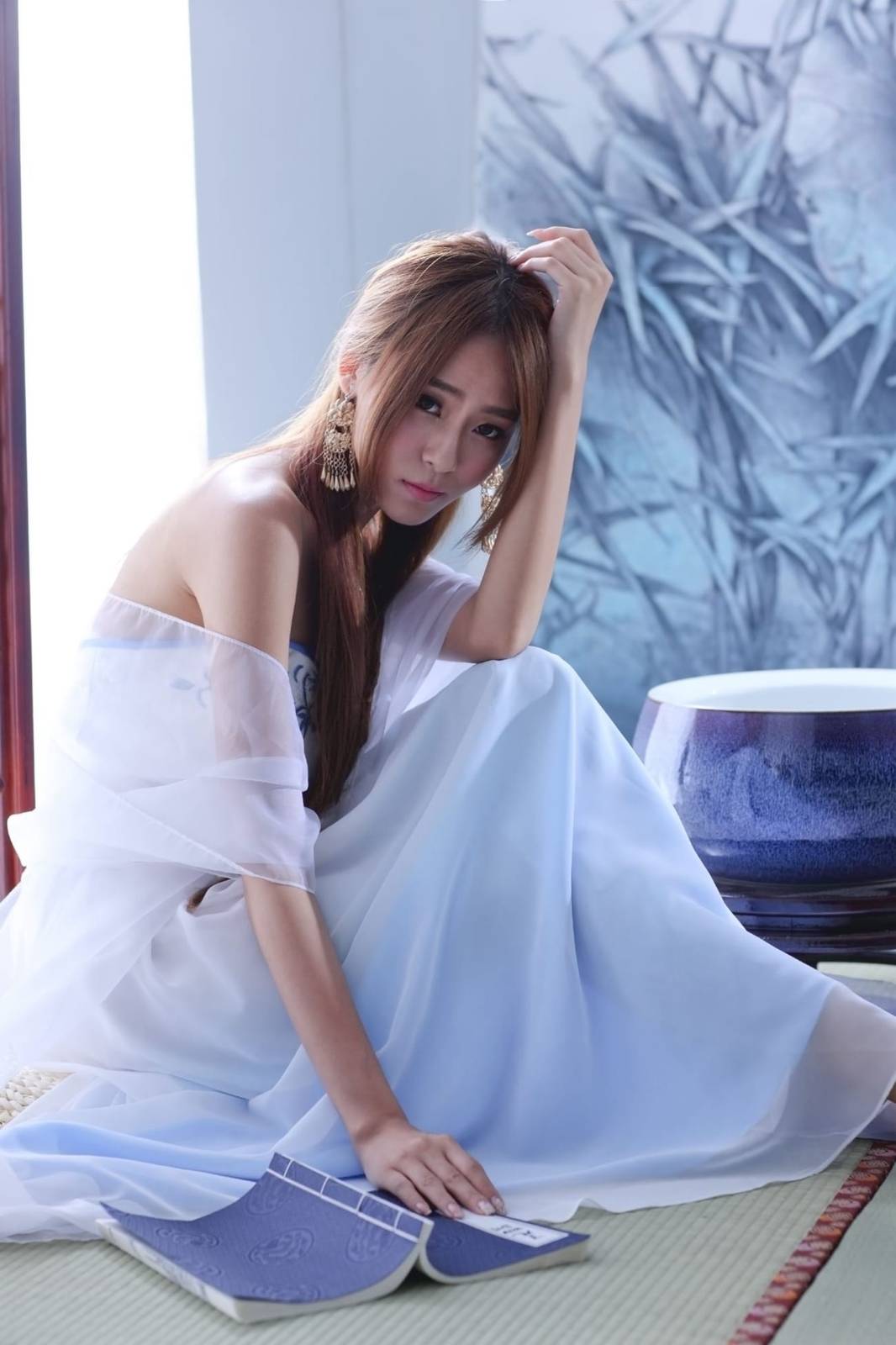 台湾腿模Winnie小雪/庄温妮红色旗袍仙气古风系列私房写真