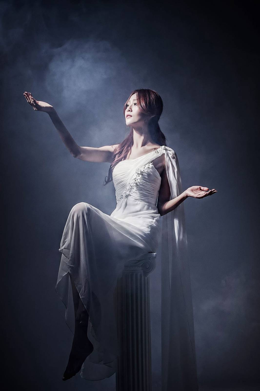 台湾腿模Winnie小雪/庄温妮红色旗袍仙气古风系列私房写真-49