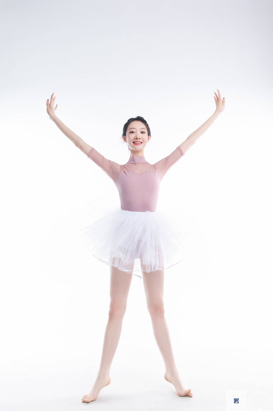 GALLI嘉丽鱼子粉色连体蕾丝服饰舞蹈生日记主题唯美写真-2