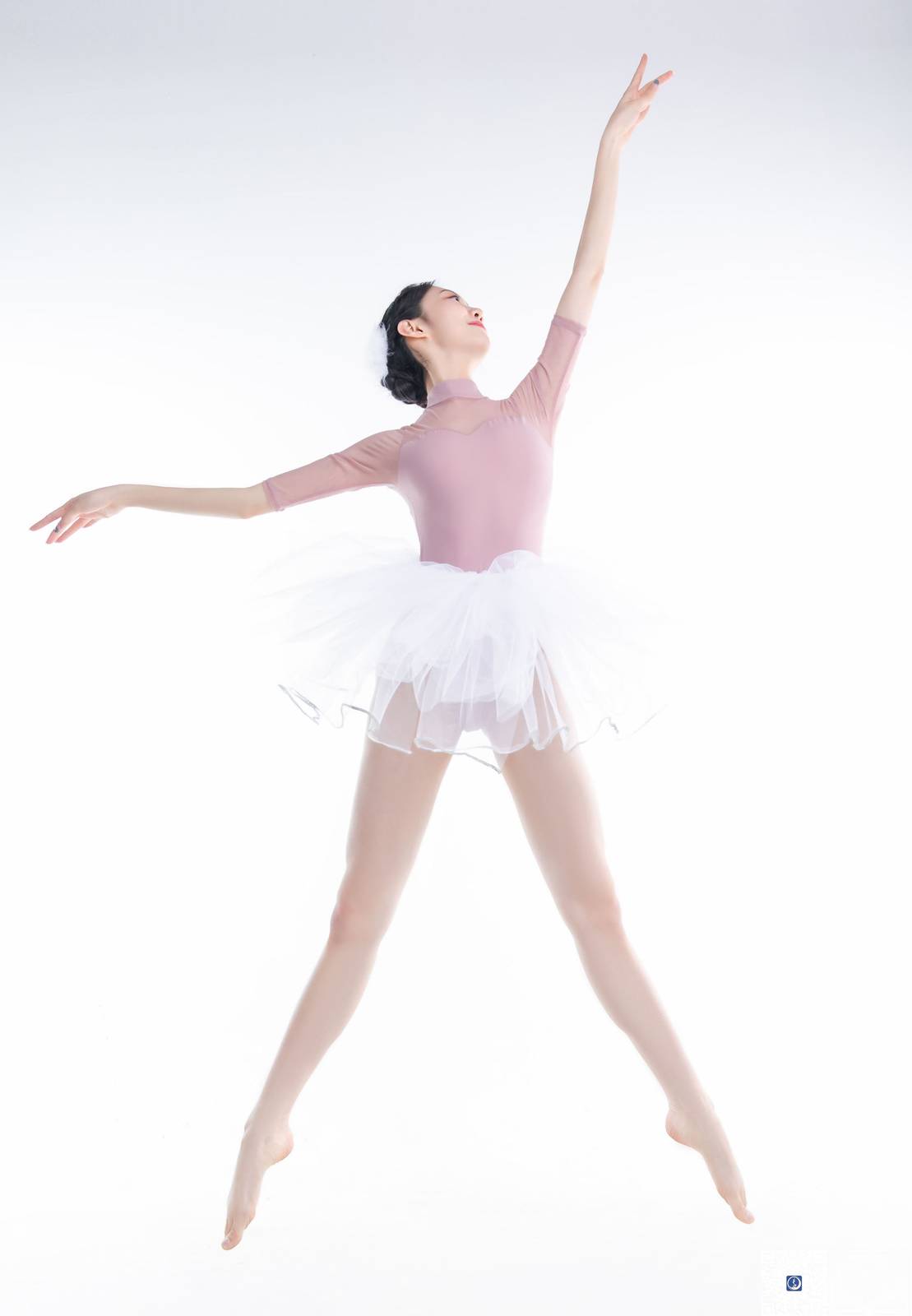 GALLI嘉丽鱼子粉色连体蕾丝服饰舞蹈生日记主题唯美写真-21