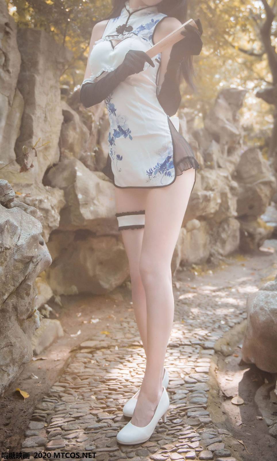 喵糖映画清纯萝莉你的负卿瓶儿旗袍青花瓷风格写真-6