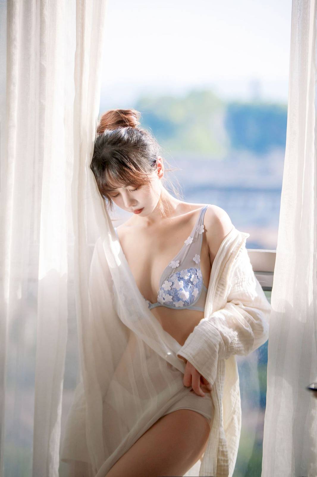 网络美女念雪ww居家蓝色沐浴阳光系列性感写真-14