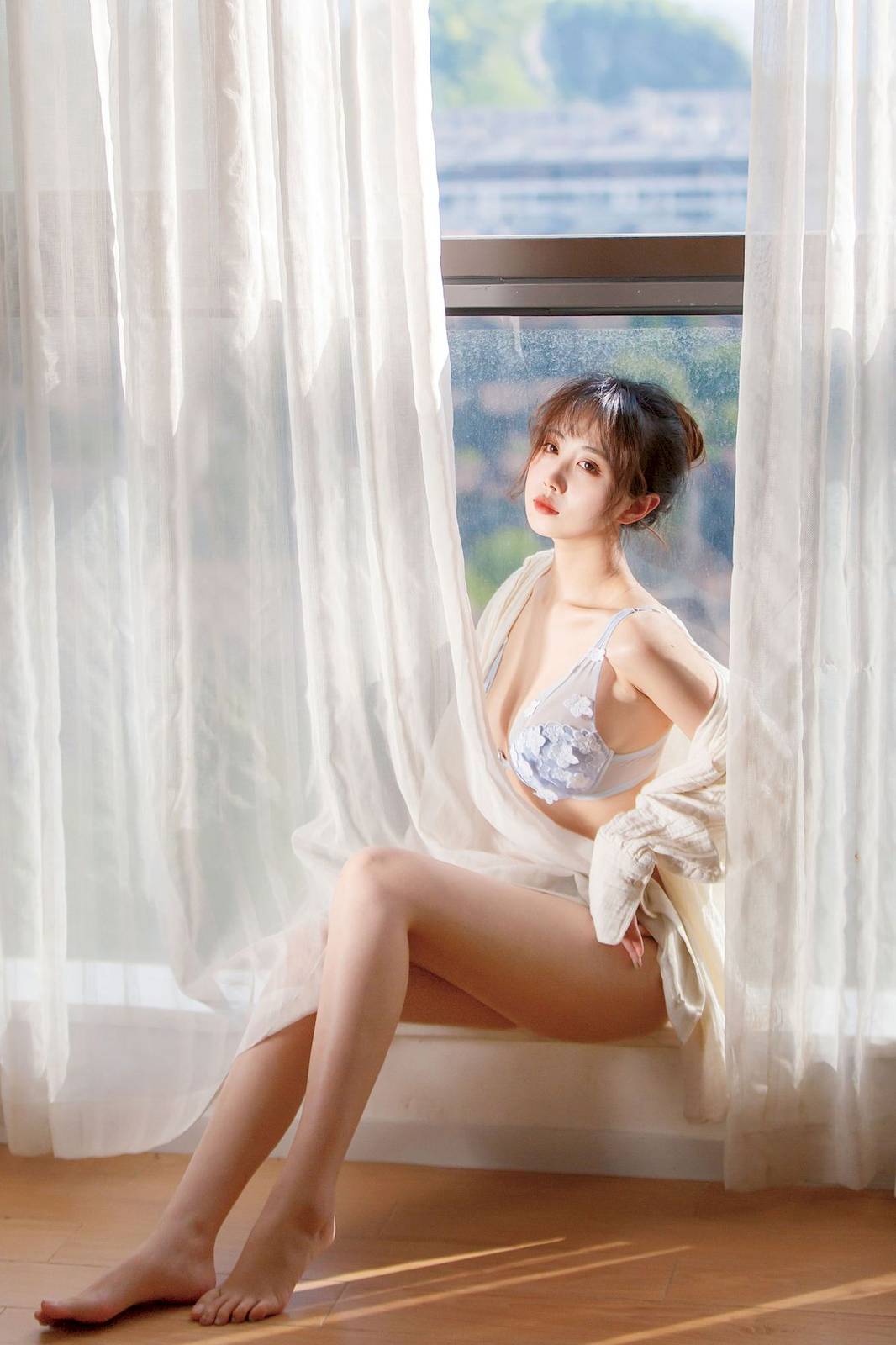 网络美女念雪ww居家蓝色沐浴阳光系列性感写真-22