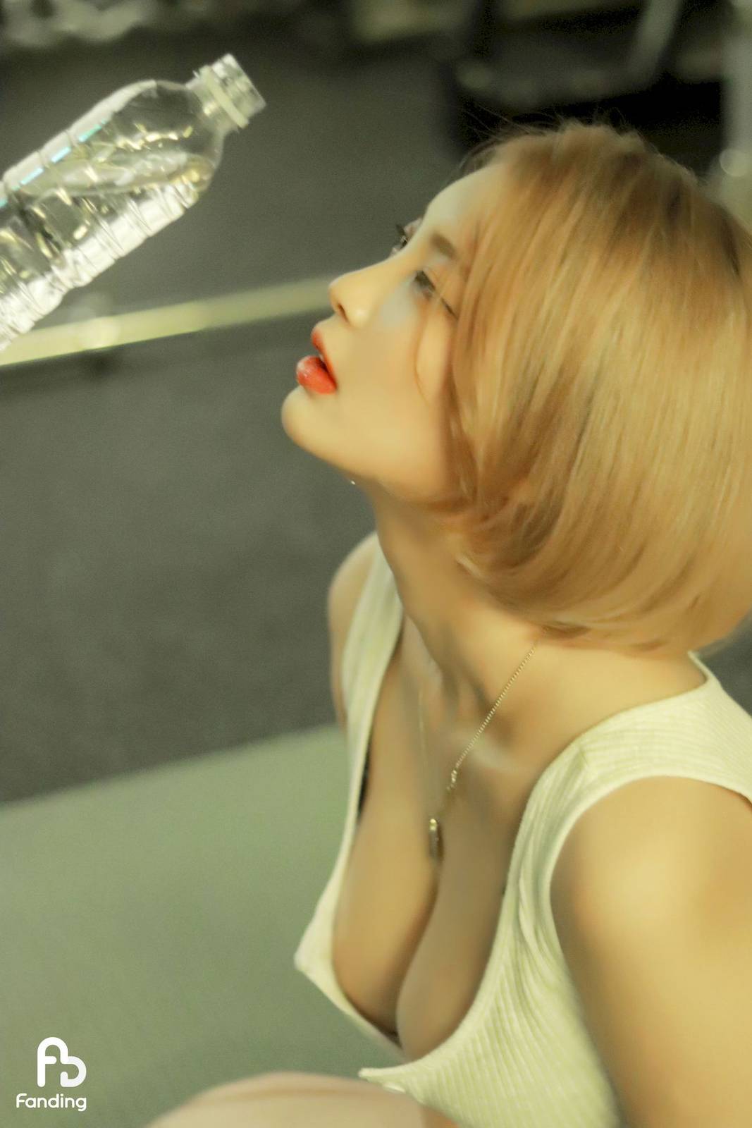 Fanding韩国美女Yeon一头短发运动服饰健身女孩写真-36