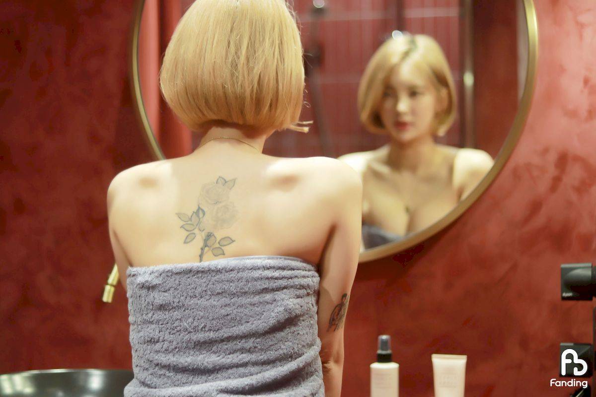 Fanding韩国美女Yeon一头短发运动服饰健身女孩写真-44