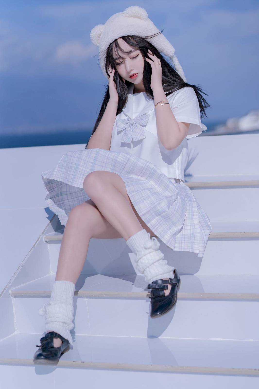 网络美女米线线sama清纯萌妹JK制服户外阳光性感写真-17