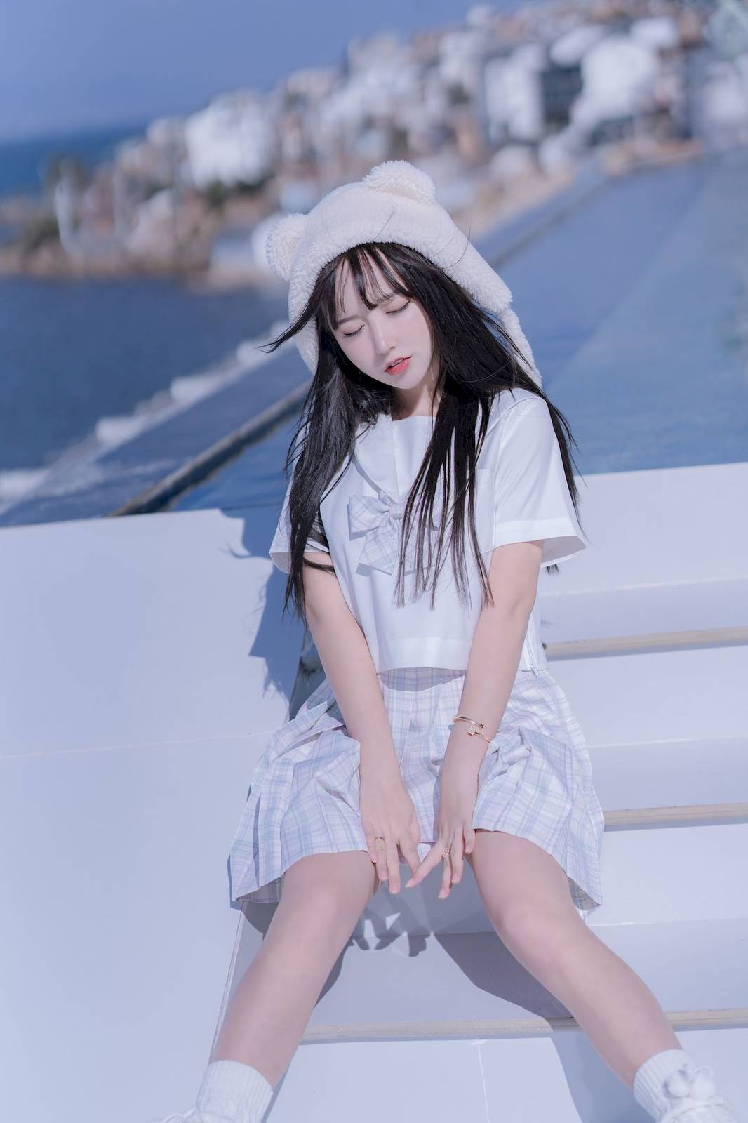 网络美女米线线sama清纯萌妹JK制服户外阳光性感写真-22