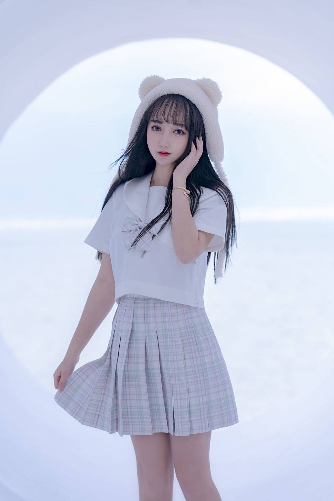 网络美女米线线sama清纯萌妹JK制服户外阳光性感写真-26