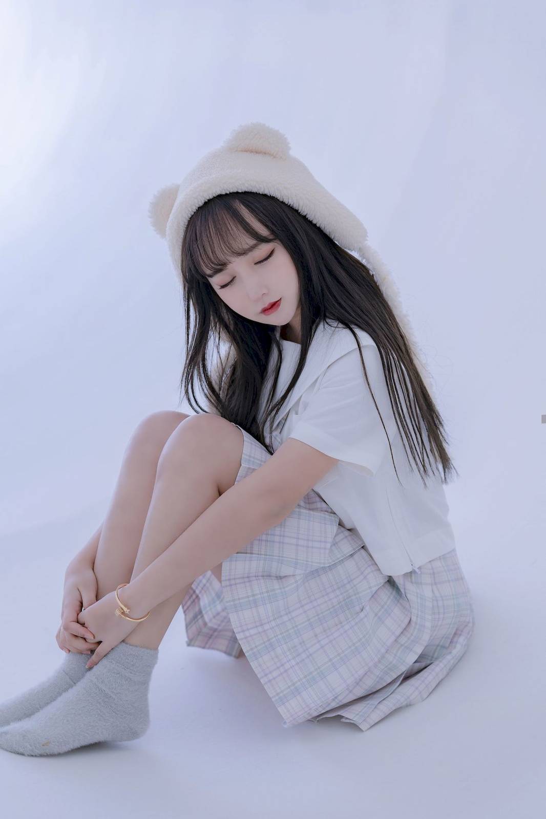 网络美女米线线sama清纯萌妹JK制服户外阳光性感写真-28