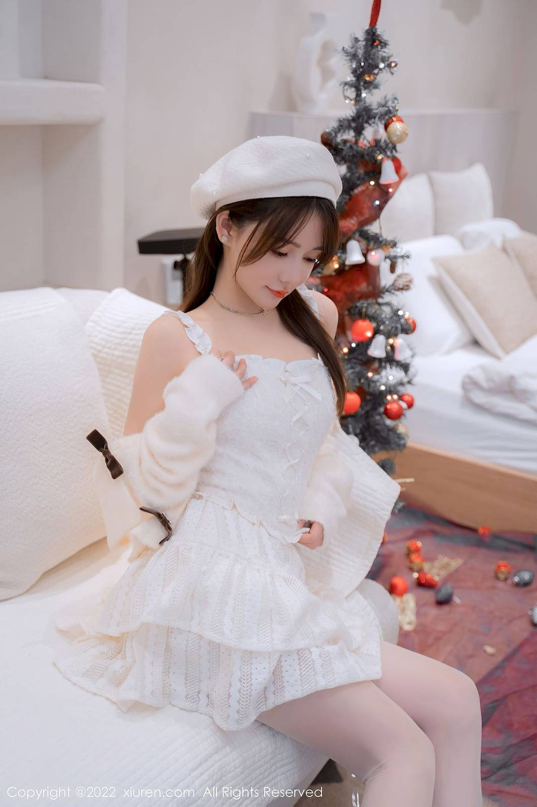 秀人网美女模特婠婠么毛线上衣搭配白色丝袜性感写真-34