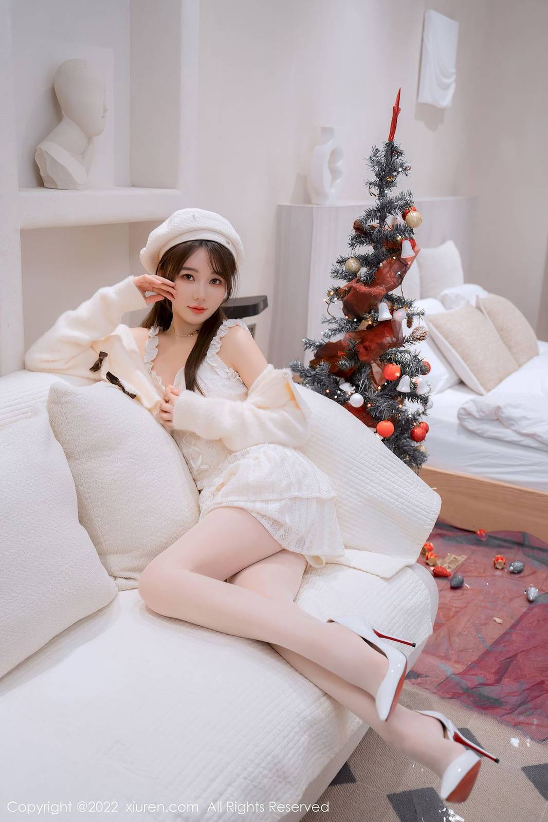 秀人网美女模特婠婠么毛线上衣搭配白色丝袜性感写真-45