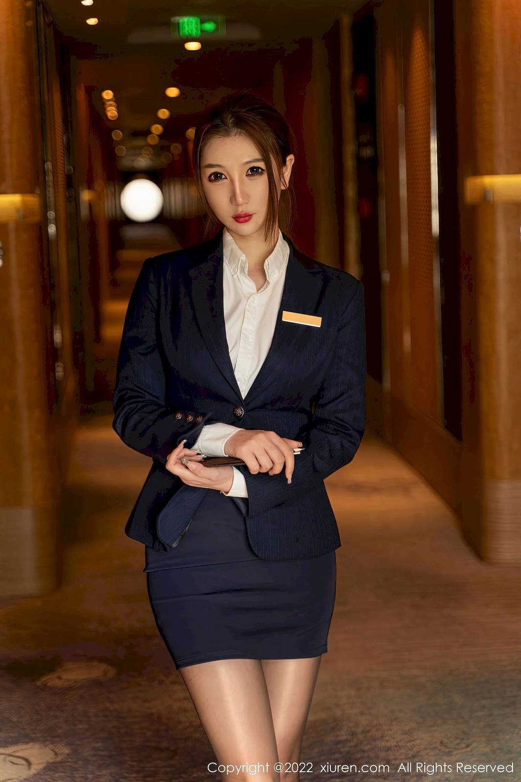 秀人网美女模特顾桥楠Cora酒店大堂经理OL主题广西旅拍-30