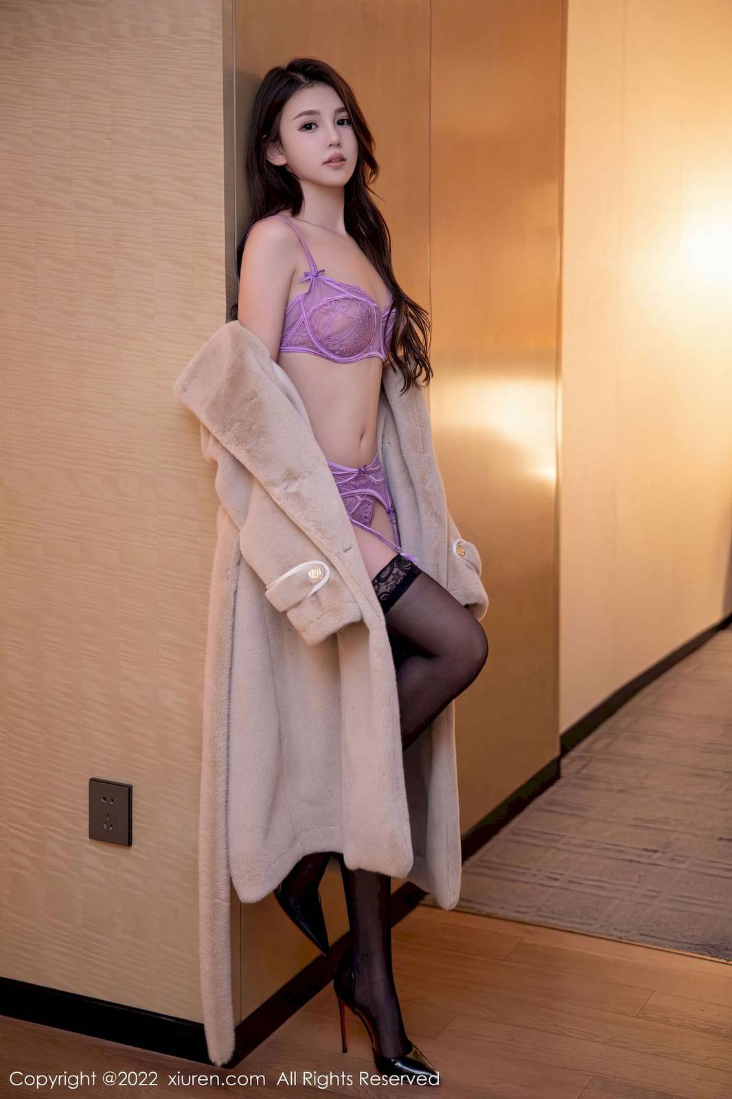 秀人网美女模特美羊羊样貌清纯甜美曼妙身姿性感写真-11
