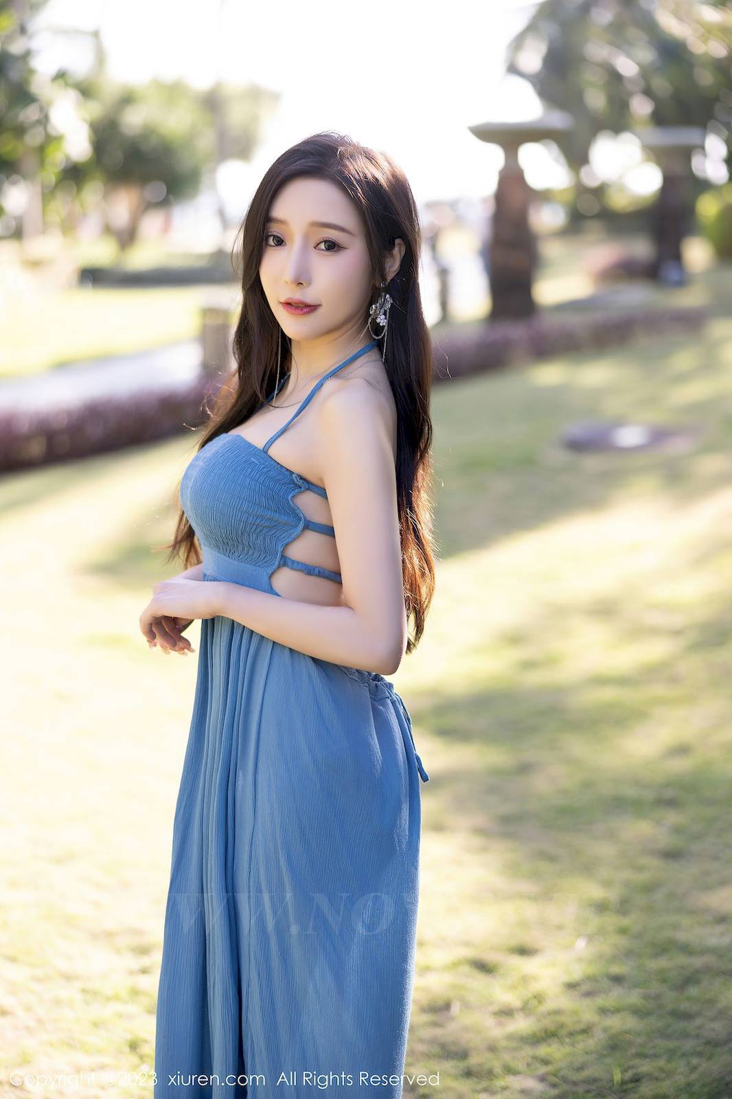 秀人网性感女神王馨瑶yanni黑色泳装连衣长裙海南岛旅拍-40