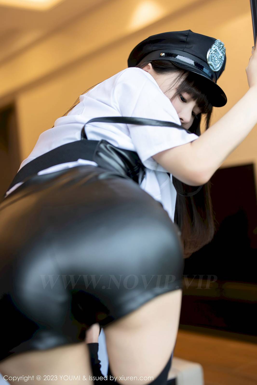 尤蜜荟性感女神朱可儿Flora白色上衣制服诱惑系列三亚旅拍-18