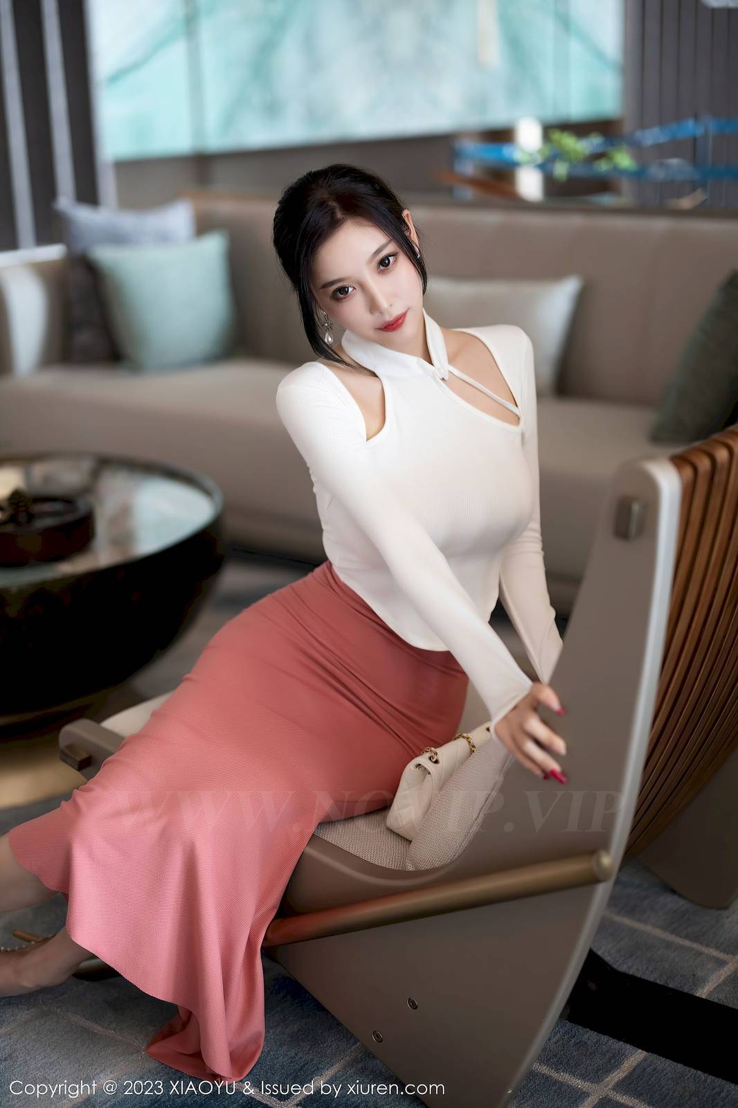 语画界性感女神杨晨晨Yome白色上衣淡红色长裙私房写真-7