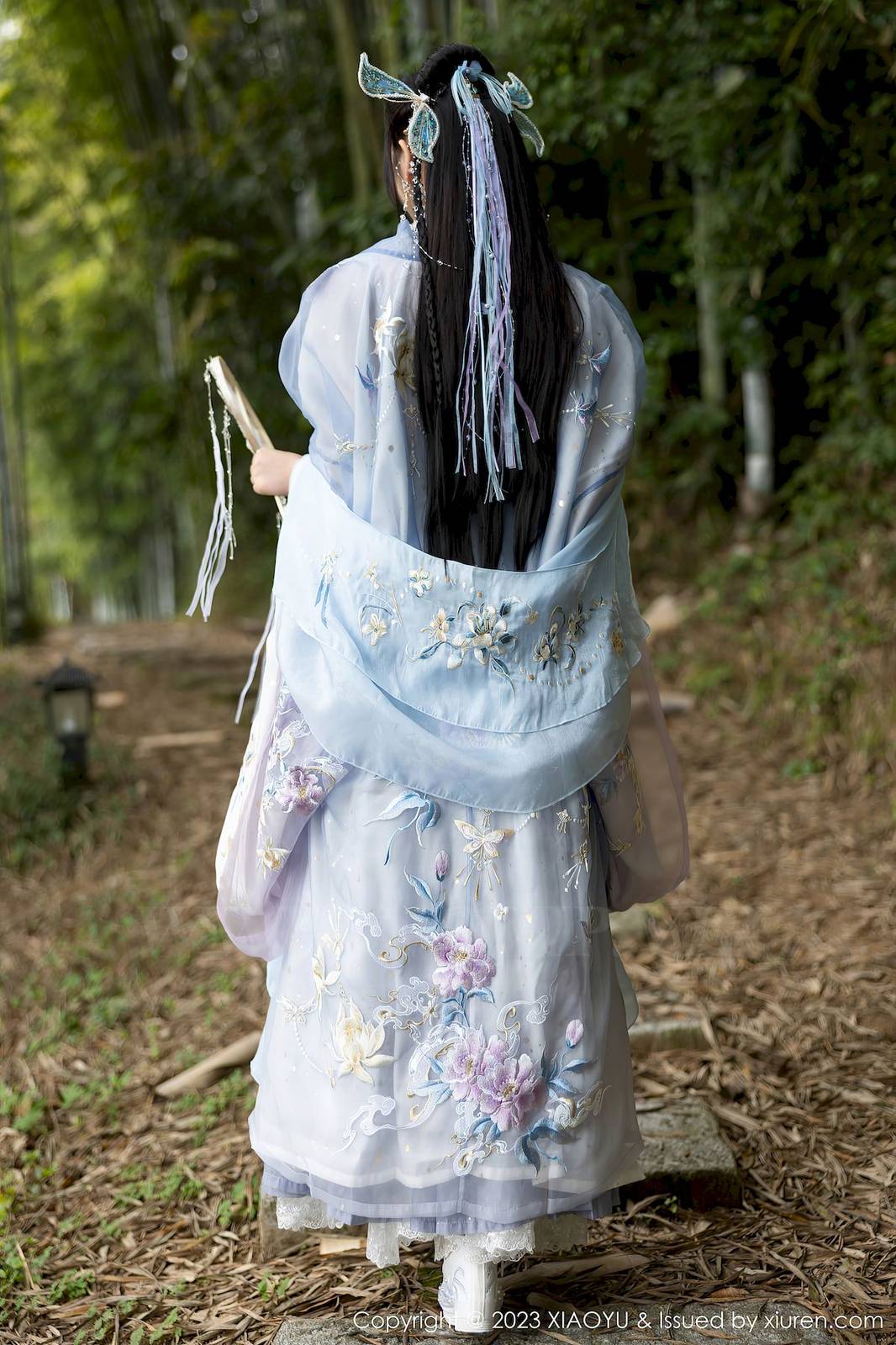 语画界性感女神杨晨晨Yome淡蓝紫色古装服饰白色丝袜写真-7