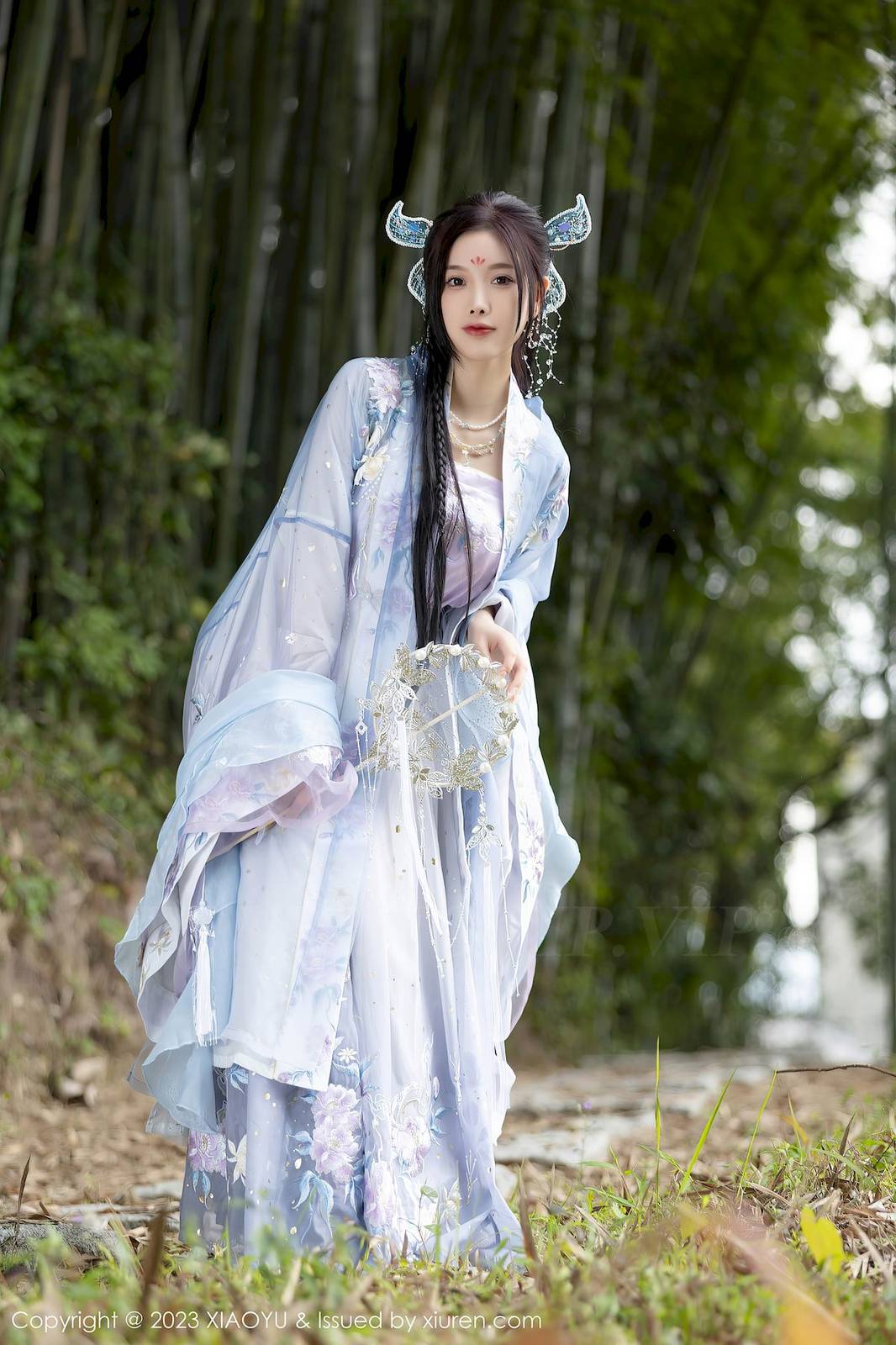 语画界性感女神杨晨晨Yome淡蓝紫色古装服饰白色丝袜写真-15