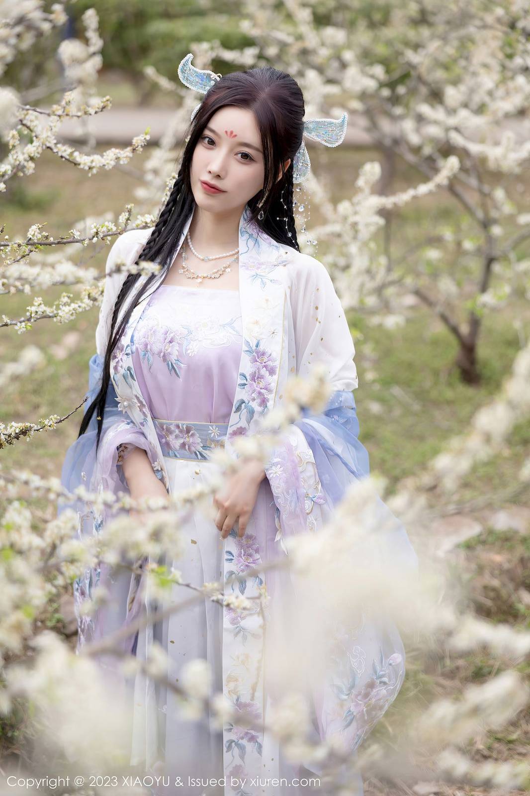 语画界性感女神杨晨晨Yome淡蓝紫色古装服饰白色丝袜写真-42