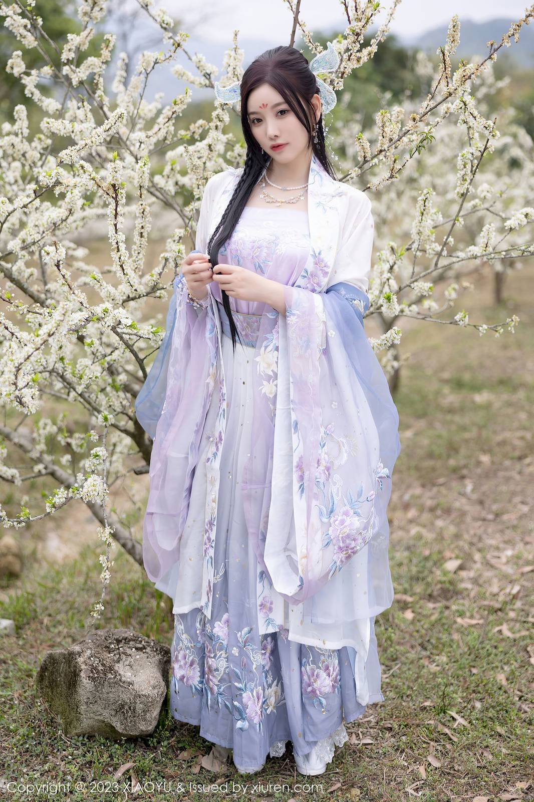 语画界性感女神杨晨晨Yome淡蓝紫色古装服饰白色丝袜写真-50