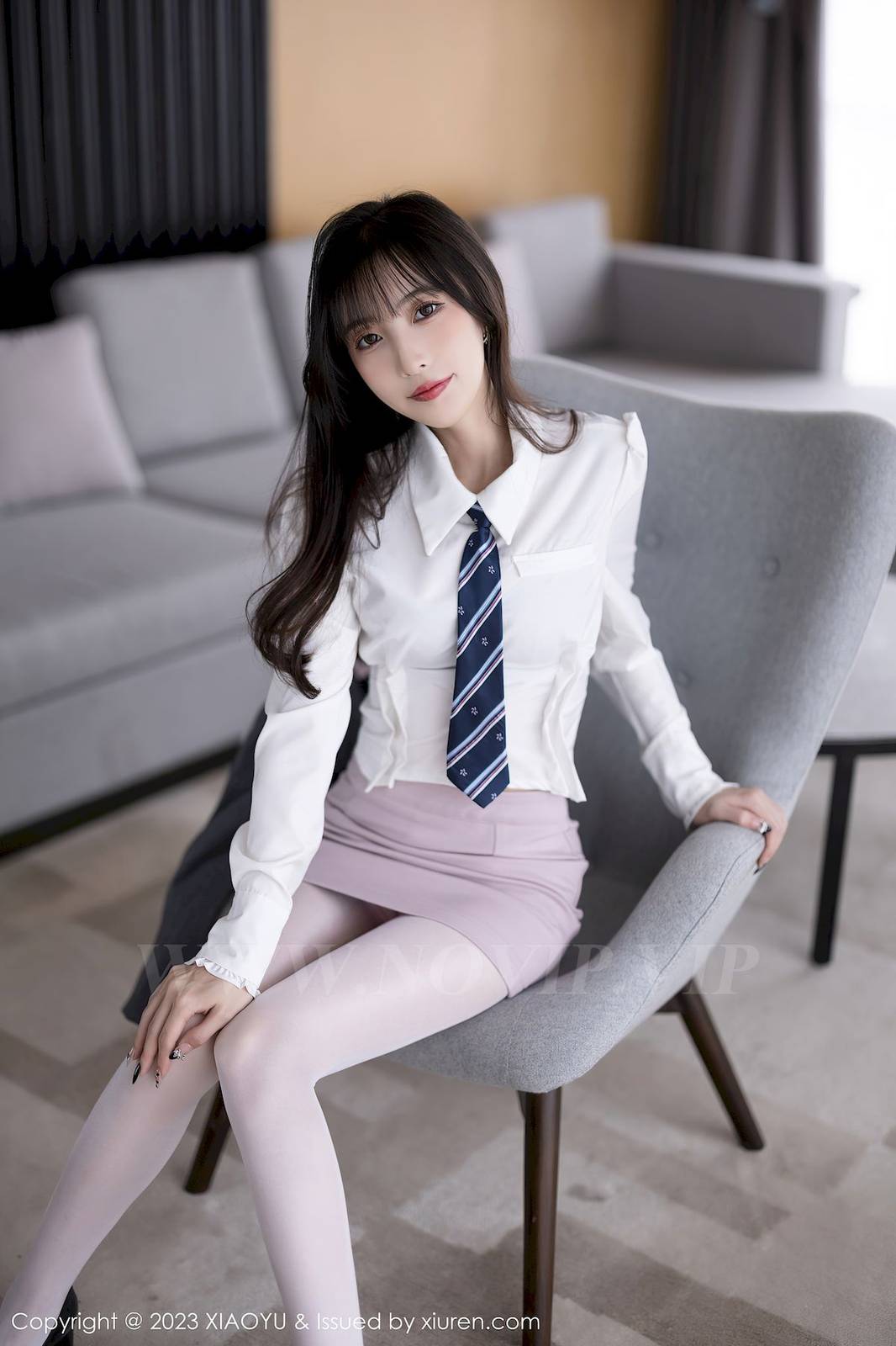 语画界美女模特林星阑粉色情趣护士服白色丝袜性感写真-15