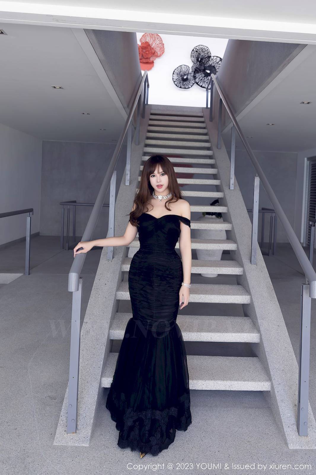 尤蜜荟美女模特icy猪黑色蕾丝服饰搭配魅惑黑丝泰国旅拍-2