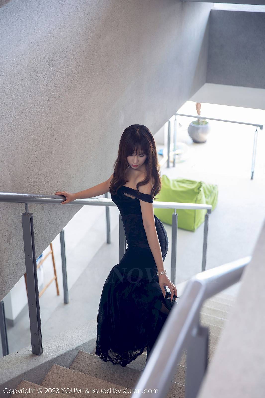 尤蜜荟美女模特icy猪黑色蕾丝服饰搭配魅惑黑丝泰国旅拍-6