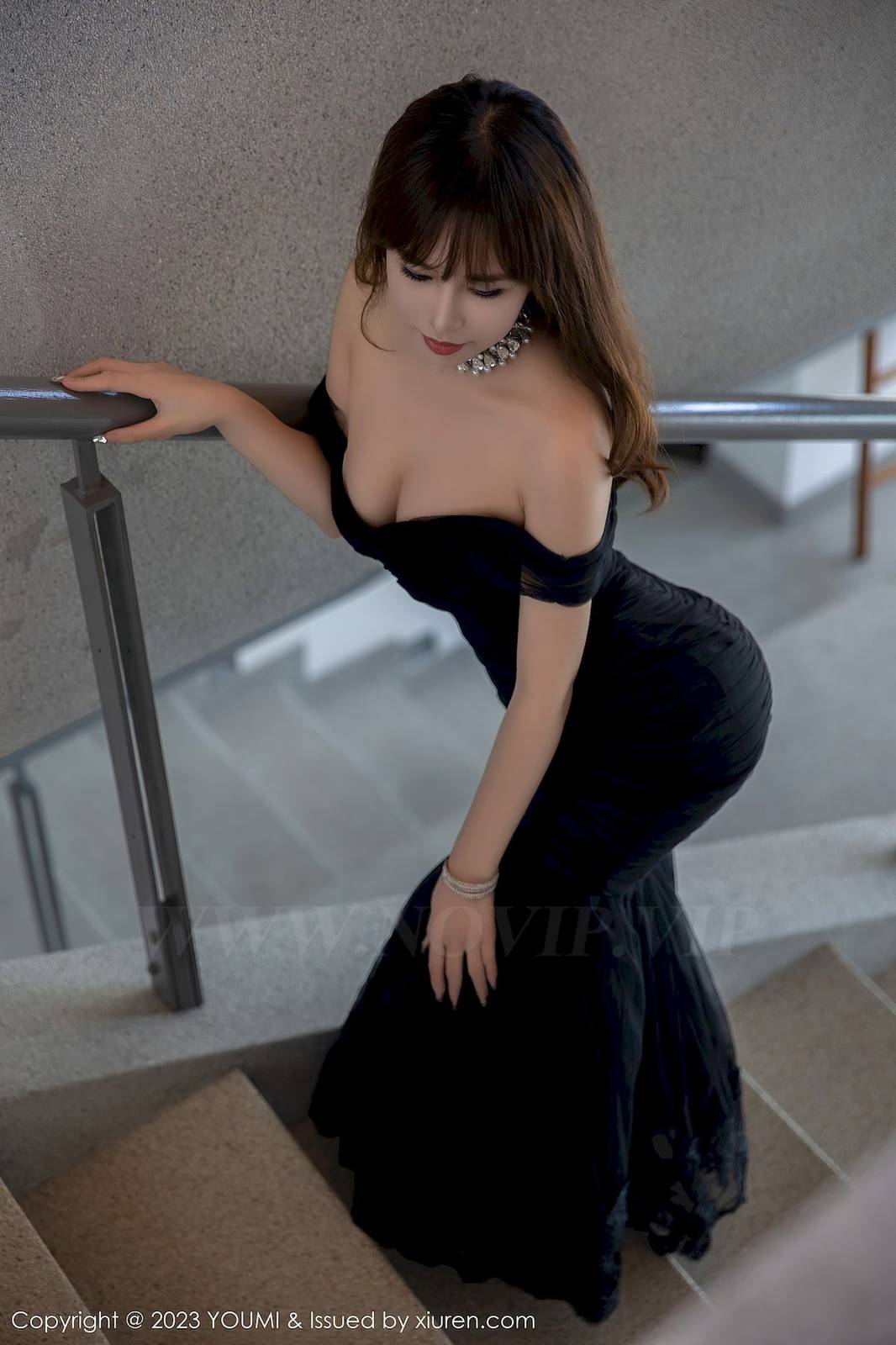 尤蜜荟美女模特icy猪黑色蕾丝服饰搭配魅惑黑丝泰国旅拍-10