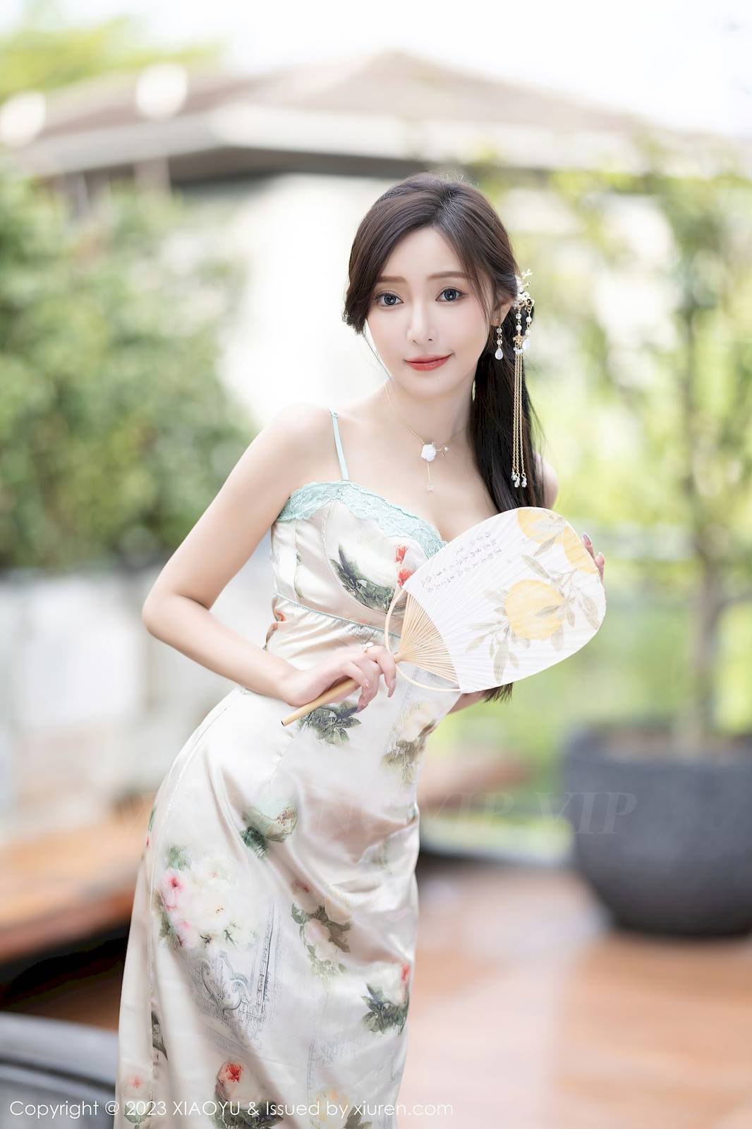 语画界性感女神王馨瑶yanni吊带长裙情趣旗袍曼妙写真-6