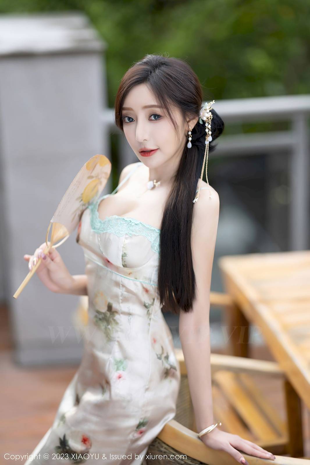 语画界性感女神王馨瑶yanni吊带长裙情趣旗袍曼妙写真-15