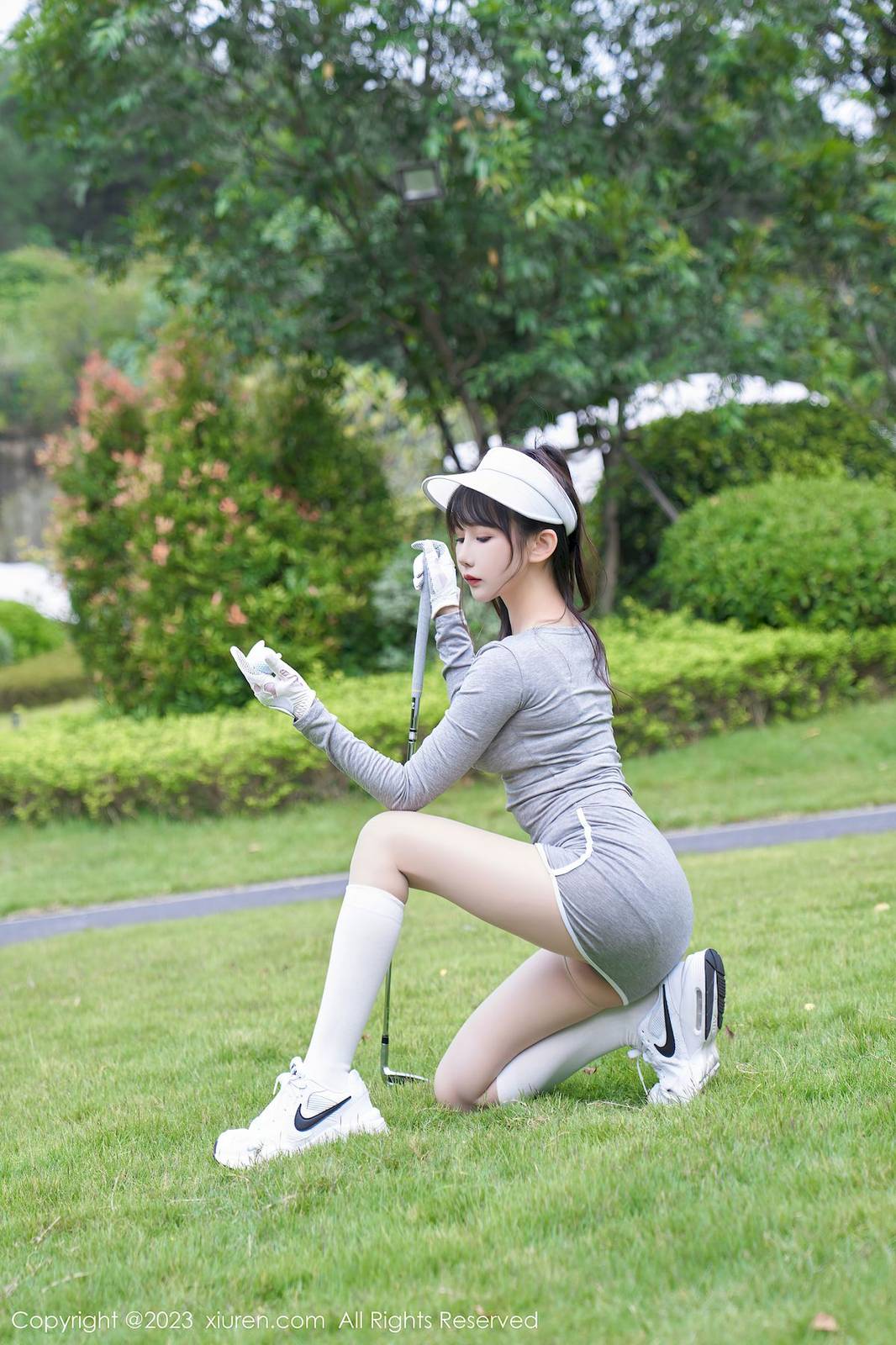 秀人网高球女神波巧酱高尔夫装束凹凸身材厦门户外旅拍-12