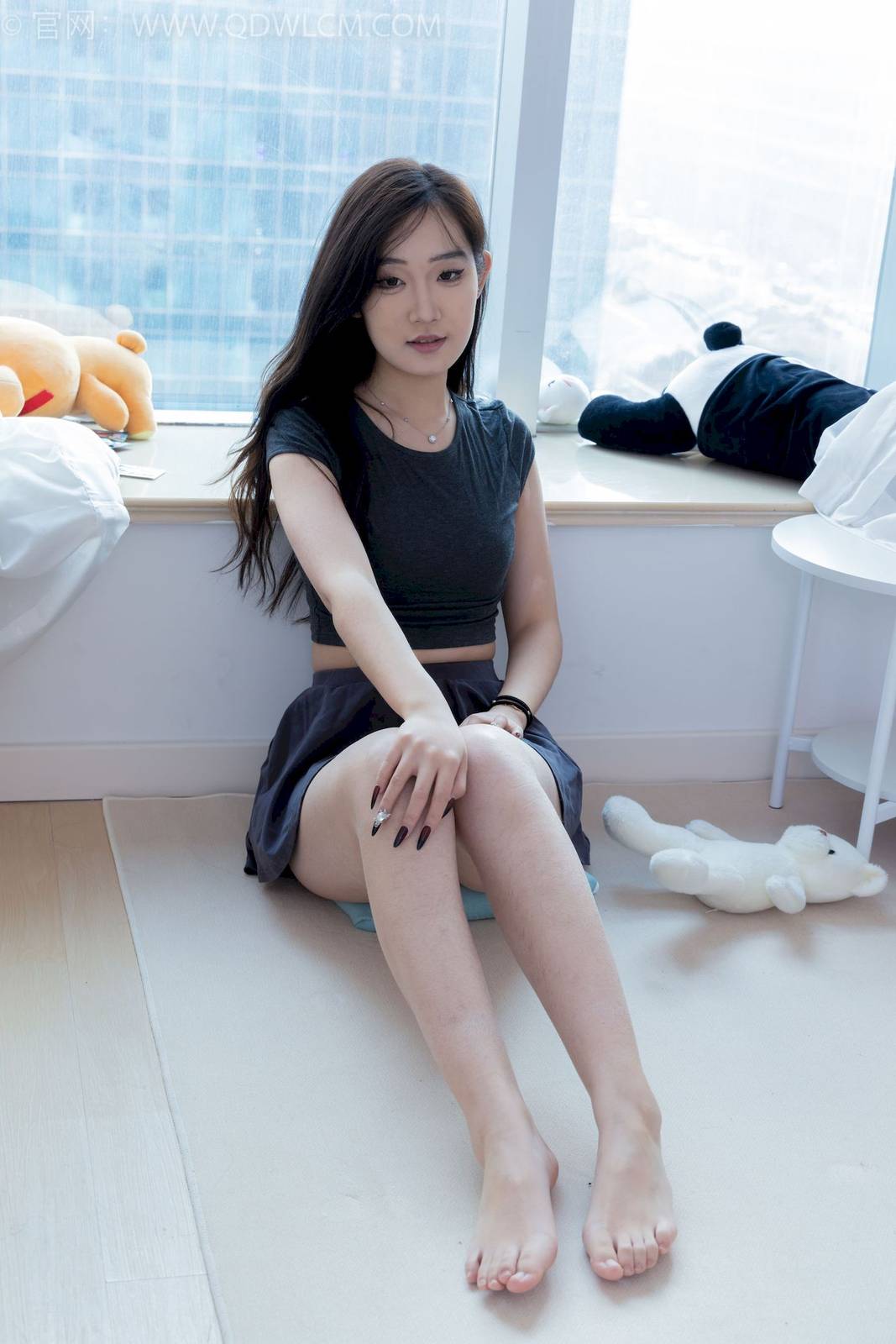 物恋传媒模特橙橙微露小蛮腰坠入爱河主题私房写真-24